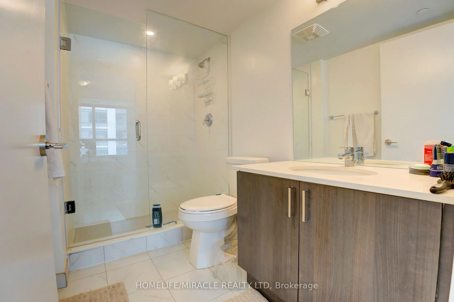 Photo 33 of Unit 905, 1480 Bayly Street, Pickering, Bay Ridges — HOMEH
