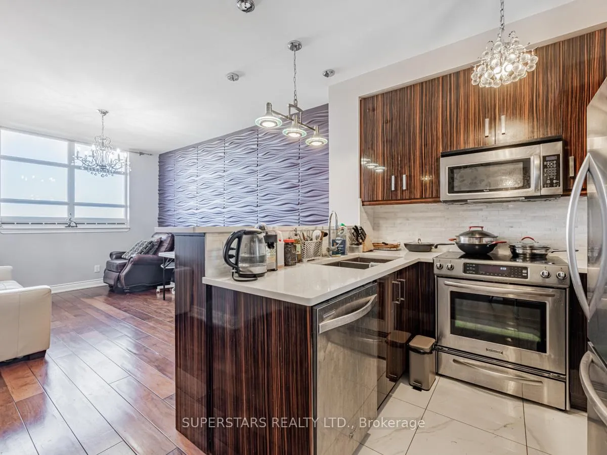 Photo 6 of Unit 1414, 9245 Jane Street, Vaughan, Maple — HOMEH