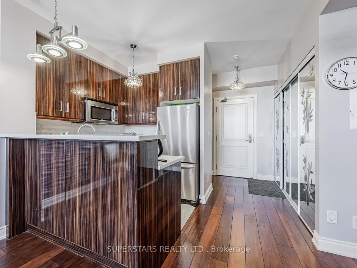 Photo 9 of Unit 1414, 9245 Jane Street, Vaughan, Maple — HOMEH