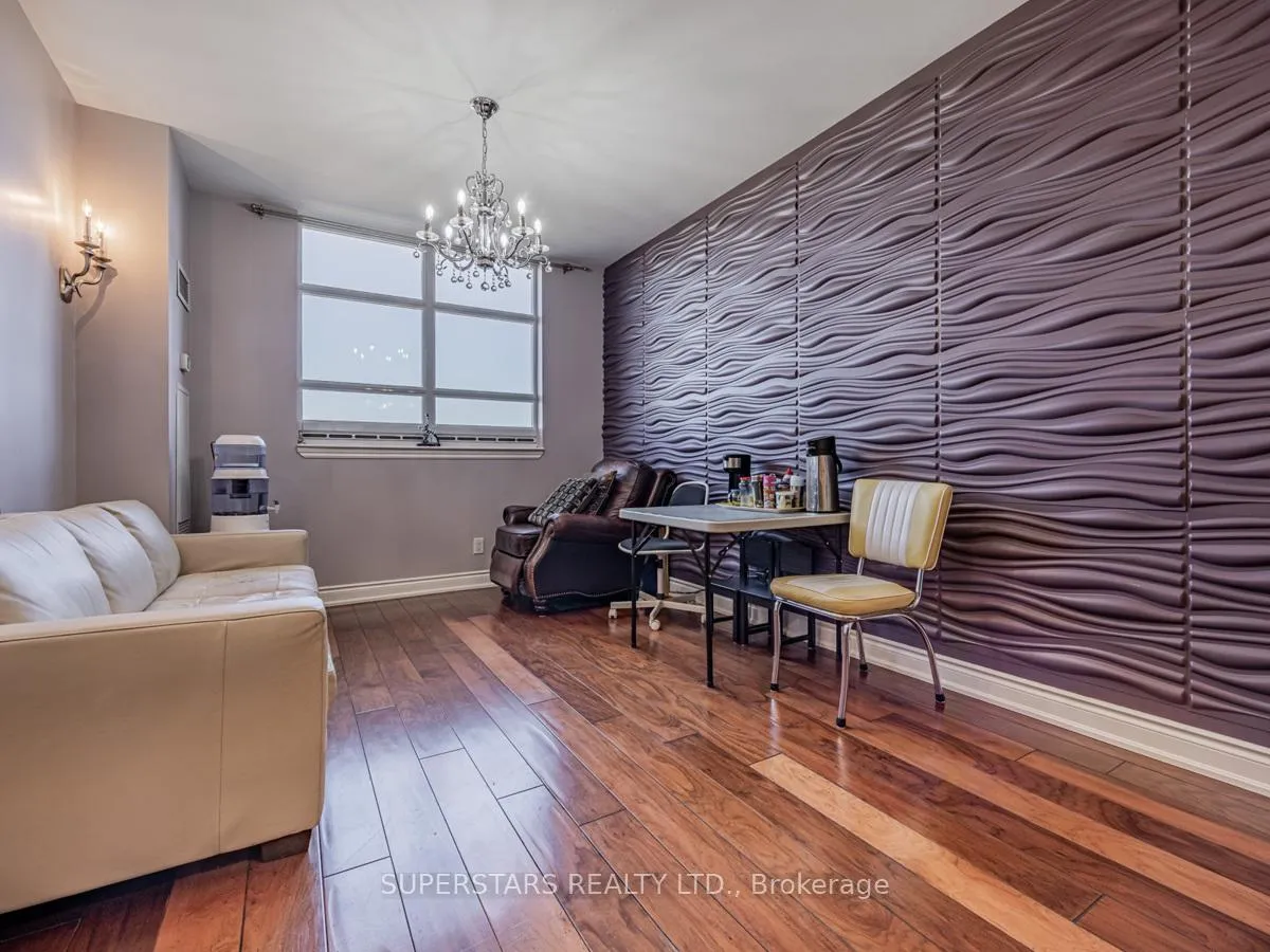 Photo 11 of Unit 1414, 9245 Jane Street, Vaughan, Maple — HOMEH