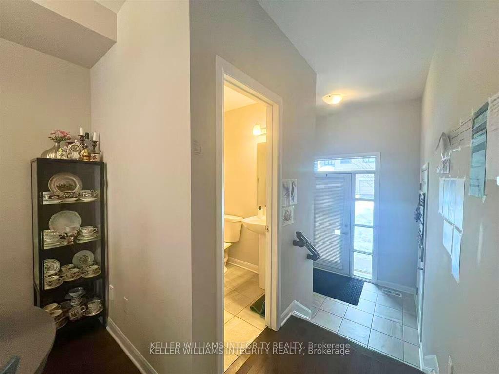Photo 5 of 426 Kayak Street, Ottawa, Barrhaven - Hearts Desire — HOMEH