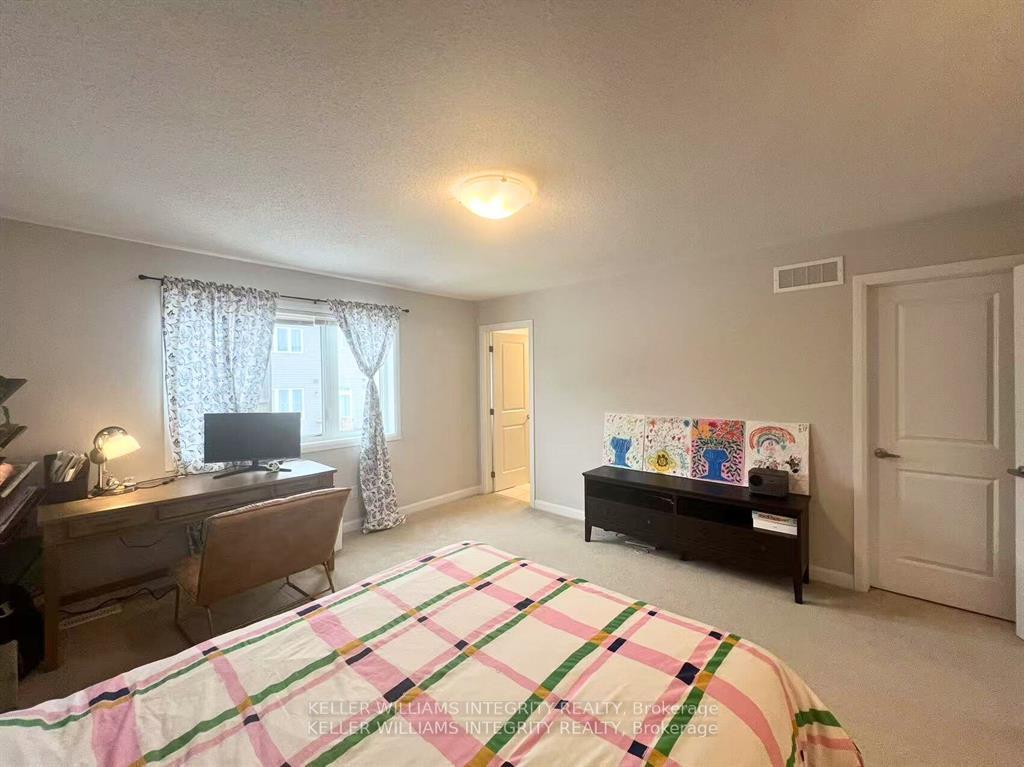 Photo 18 of 426 Kayak Street, Ottawa, Barrhaven - Hearts Desire — HOMEH