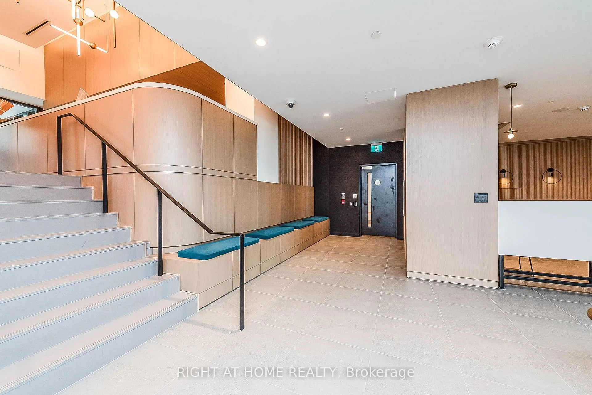 Photo 5 of Unit 1203, 8 Beverley Glen Boulevard, Vaughan, Beverley Glen — HOMEH
