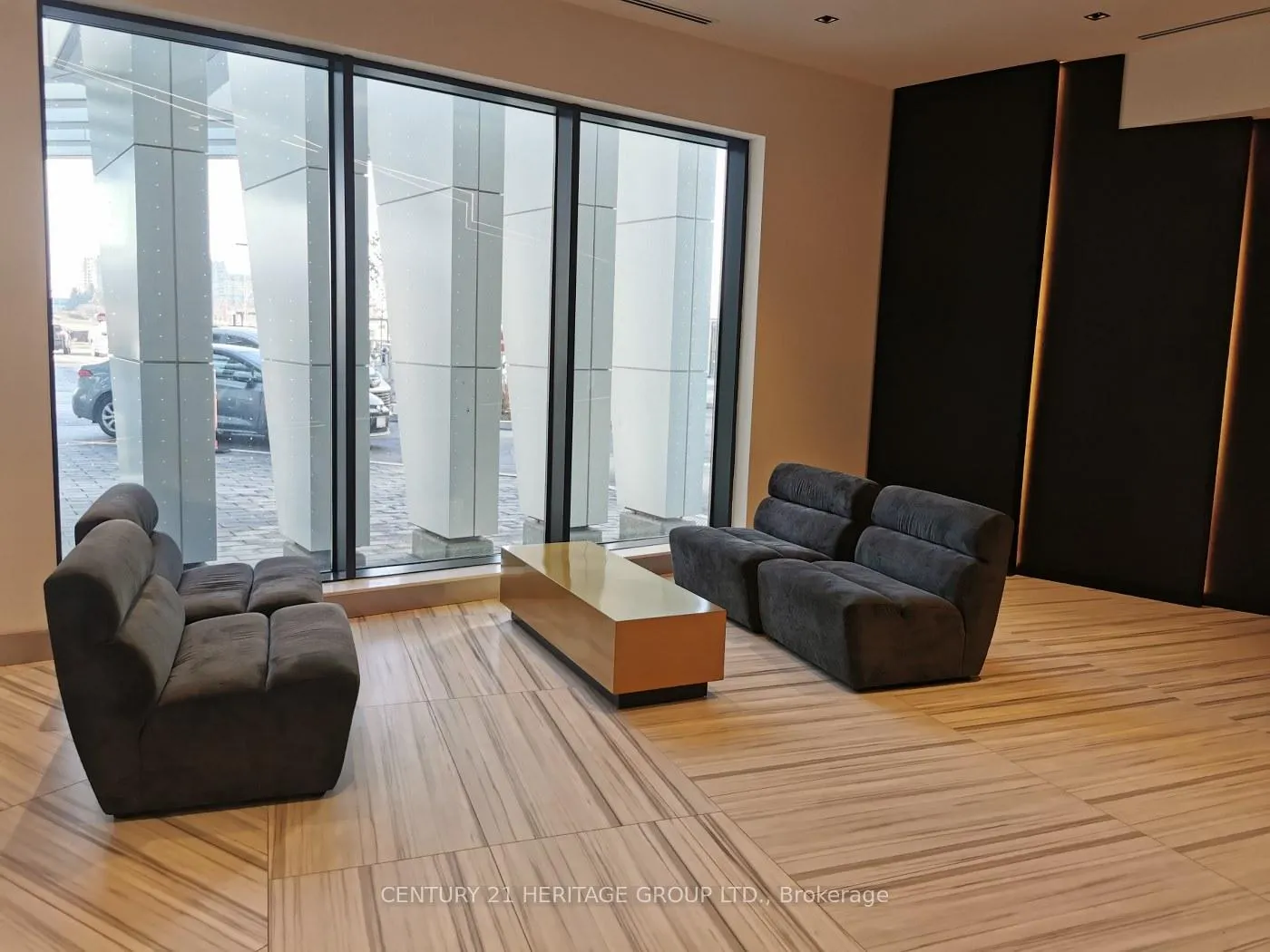 Photo 4 of Unit 3301, 18 Water Walk Drive, Markham, Unionville — HOMEH