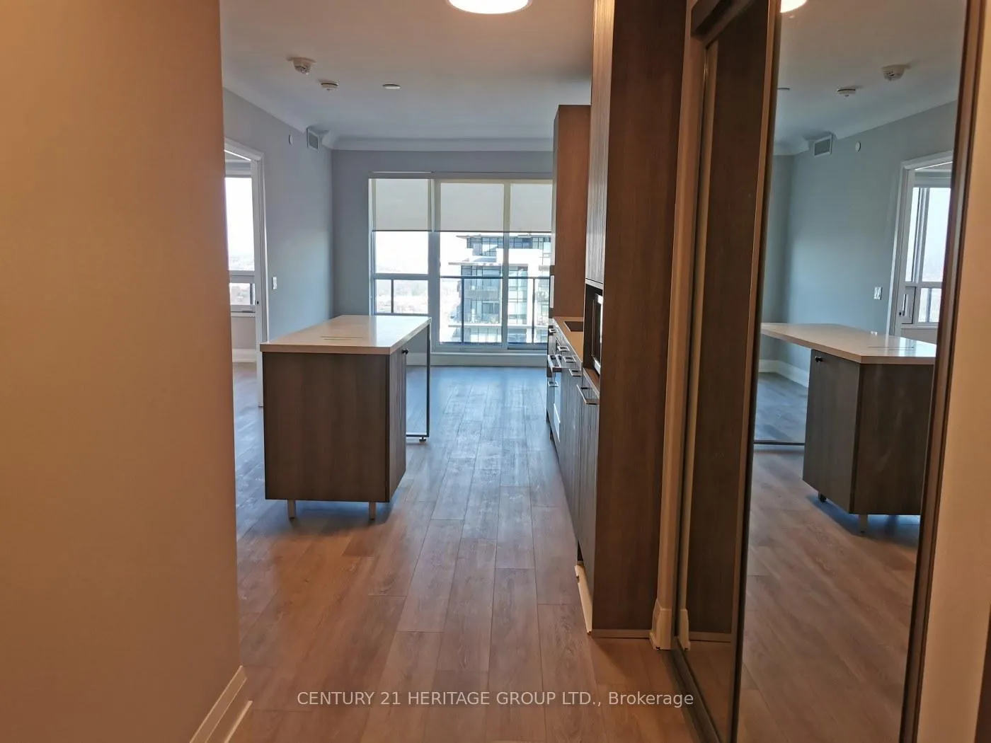 Photo 5 of Unit 3301, 18 Water Walk Drive, Markham, Unionville — HOMEH