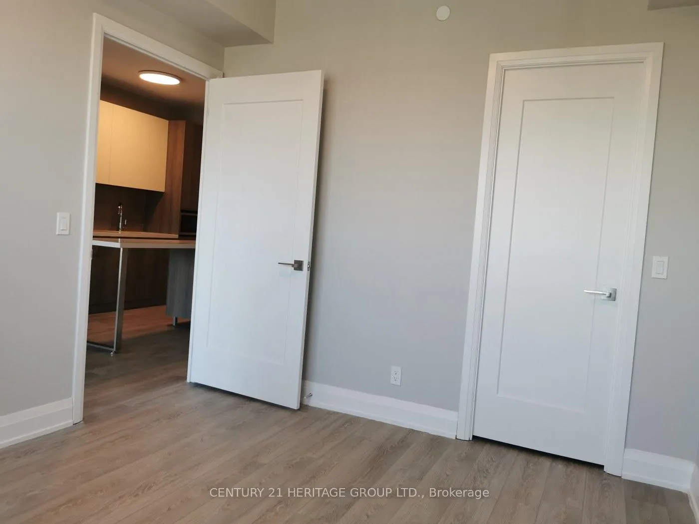 Photo 12 of Unit 3301, 18 Water Walk Drive, Markham, Unionville — HOMEH