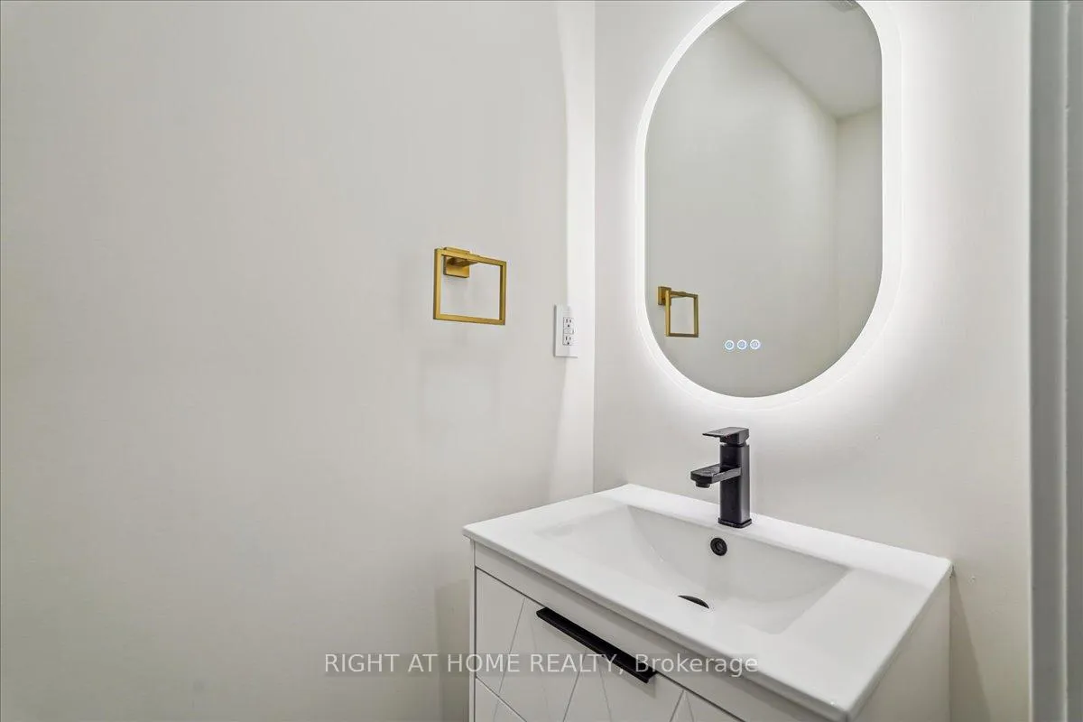 Photo 15 of Unit 14, 105 Kayla Crescent, Vaughan, Maple — HOMEH