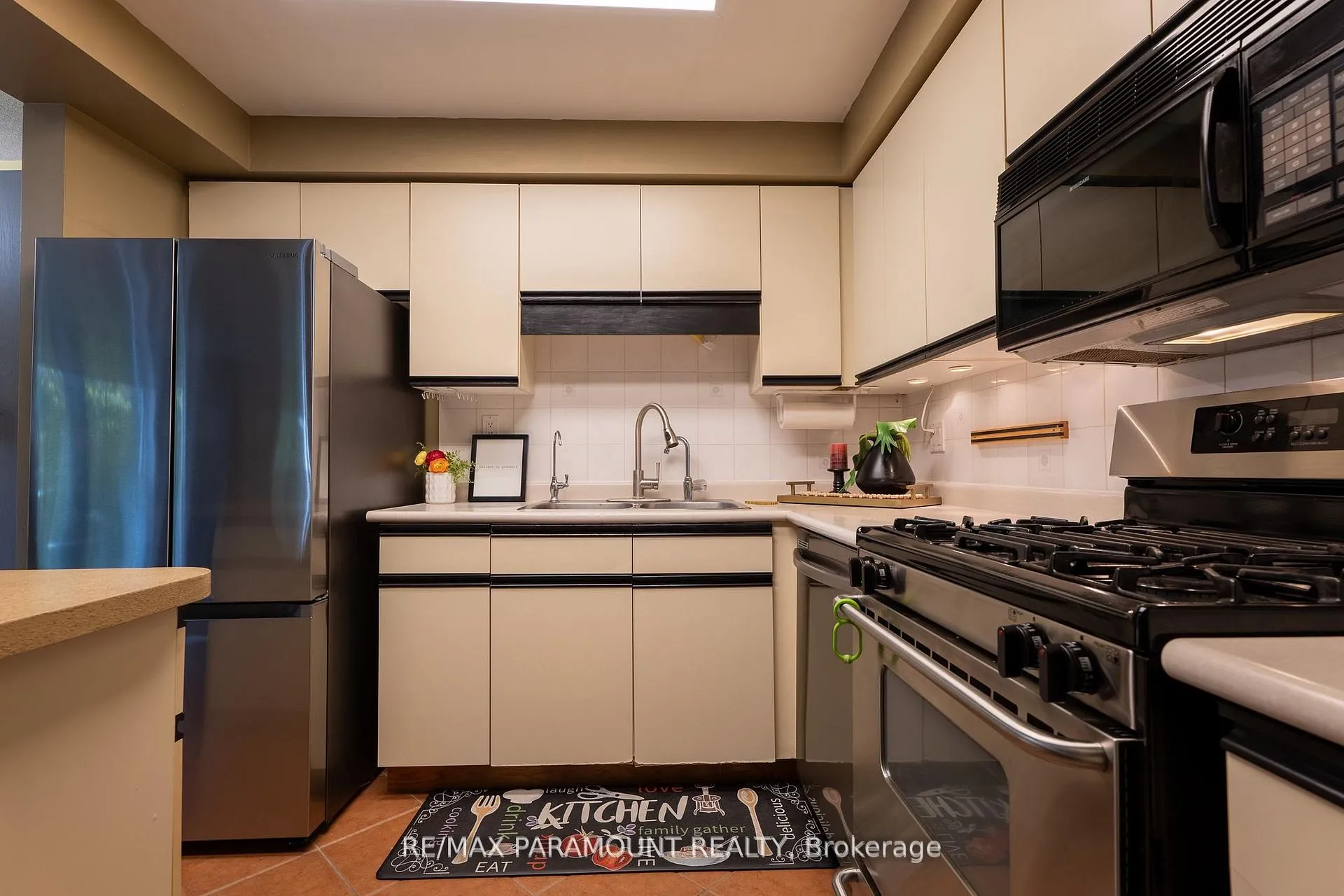 Photo 10 of Unit 30, 365 Pioneer Drive, Kitchener — HOMEH