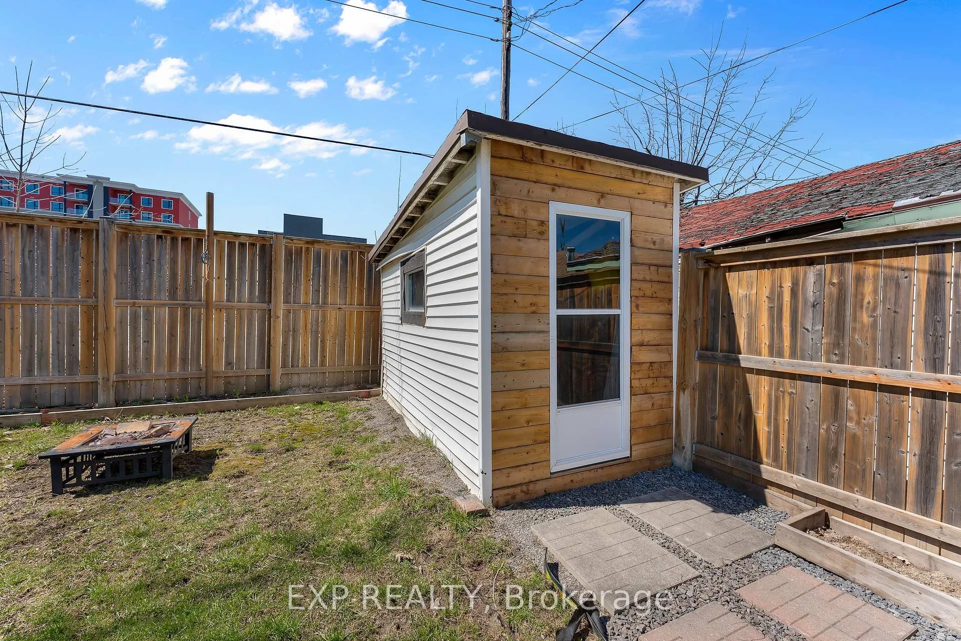 Photo 24 of 271 Crowland Avenue, Welland, Lincoln/Crowland — HOMEH