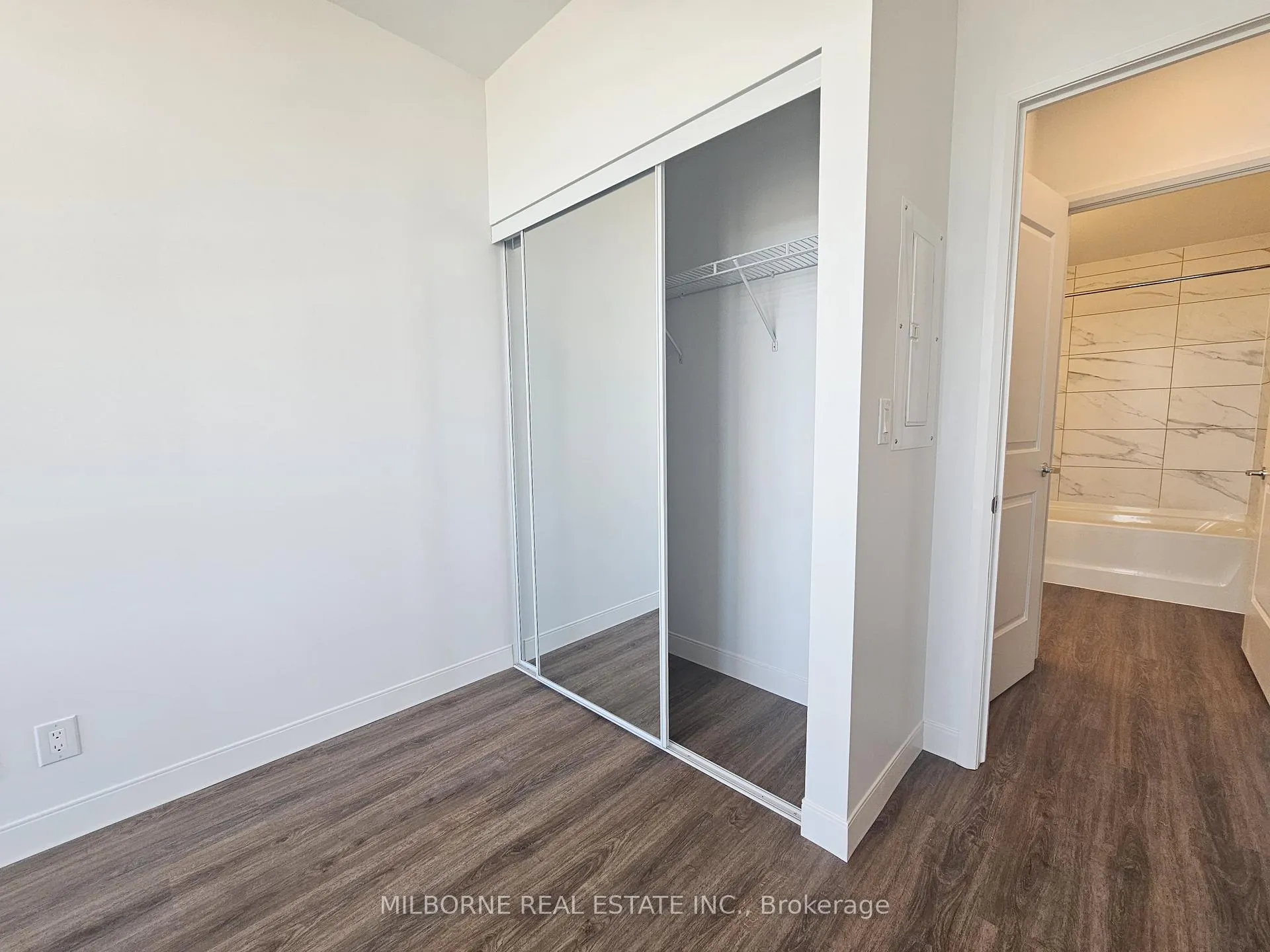 Photo 4 of Unit 2302 B, 22 Hughson Street, Hamilton, Beasley — HOMEH