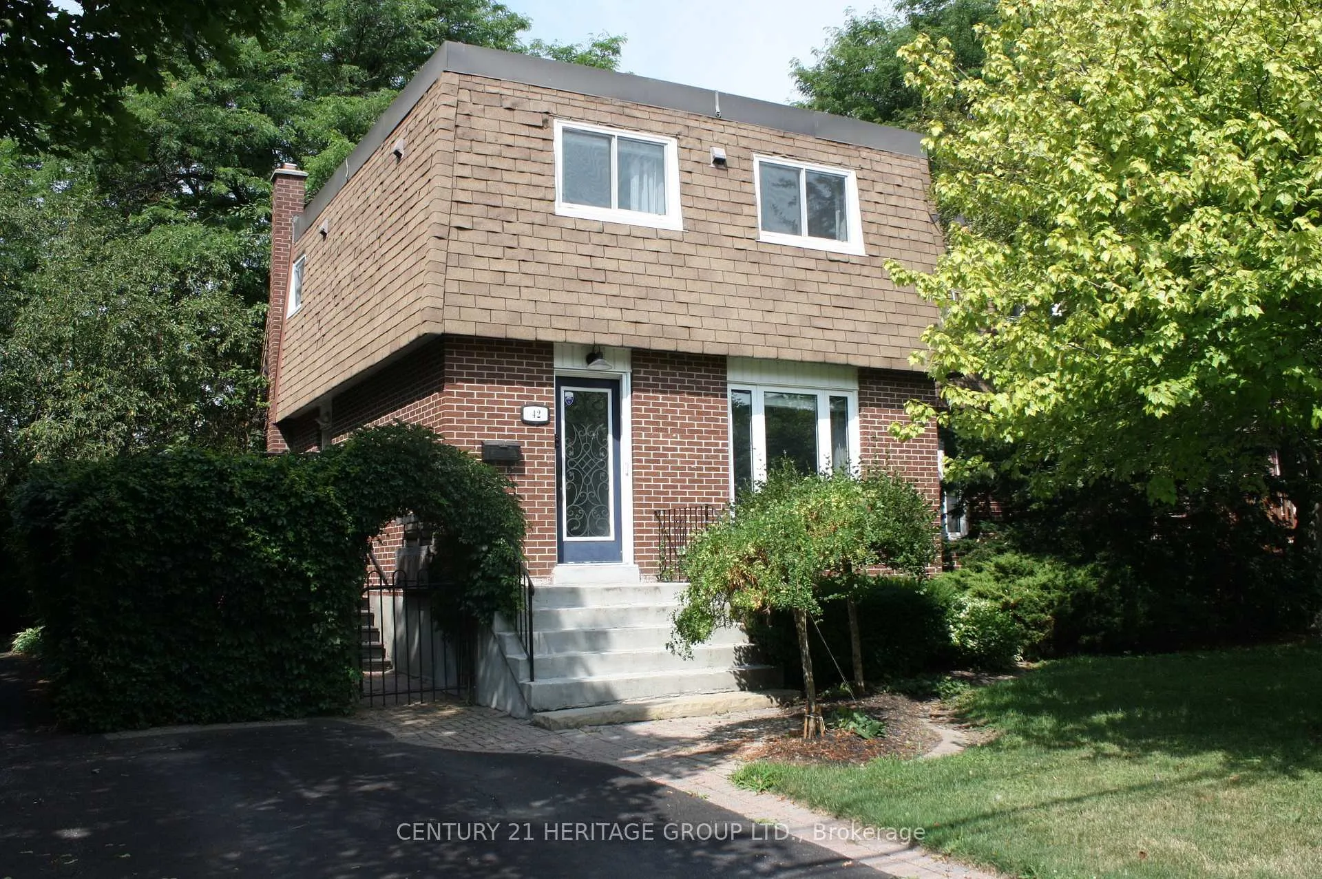 Front of 42 Jerman Street
