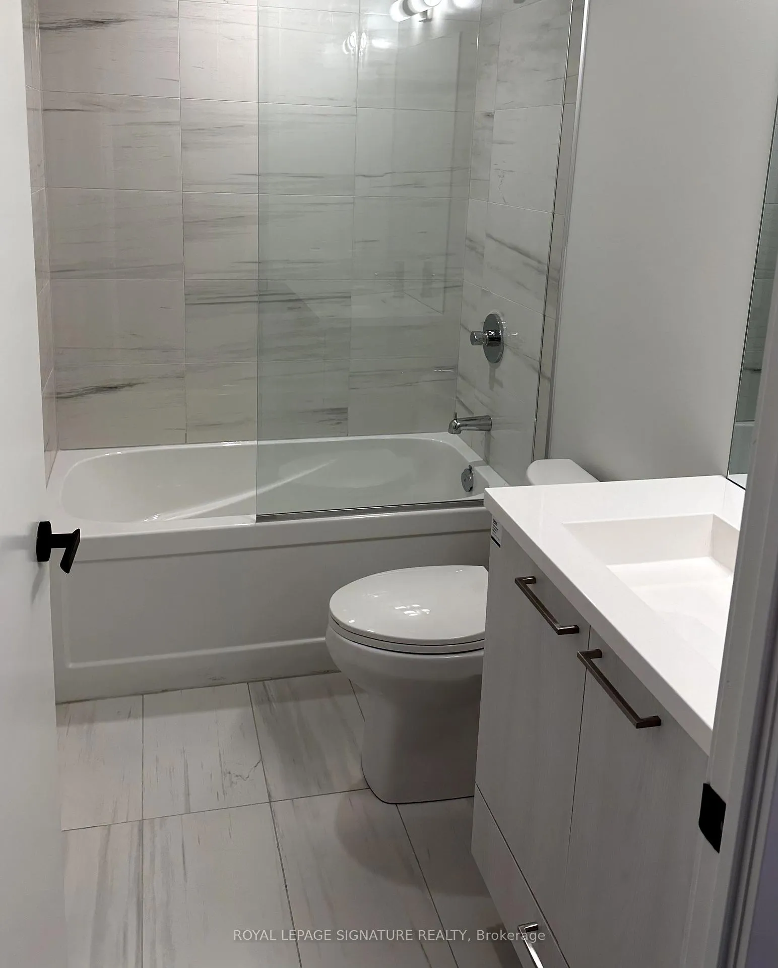 Photo 8 of Unit 1809, 197 Commerce Street, Vaughan, Vaughan Corporate Centre — HOMEH