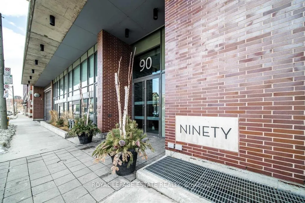 Front of Unit 413, 90 Broadview Avenue