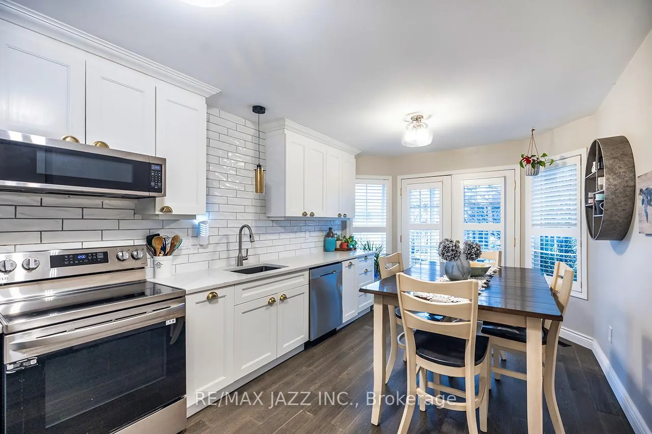 Photo 8 of 23 Schooner Lane, Clarington, Newcastle — HOMEH