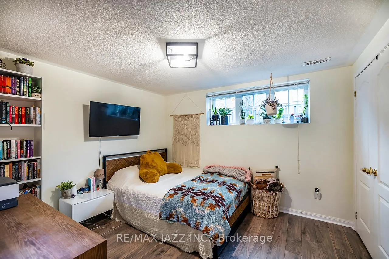 Photo 25 of 23 Schooner Lane, Clarington, Newcastle — HOMEH