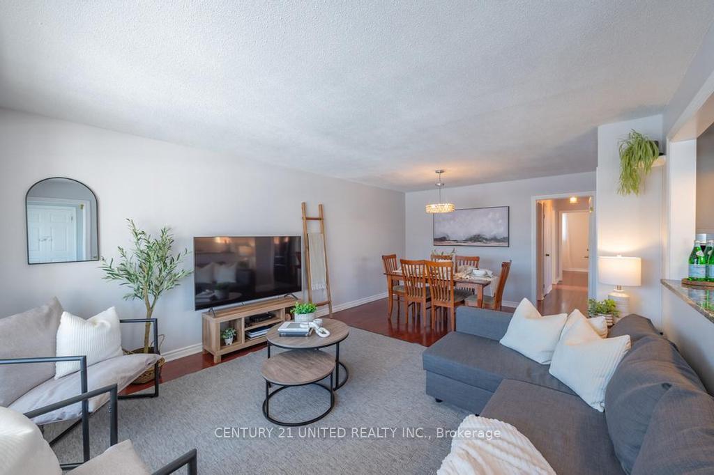 Photo 6 of 809 Westwood Drive, Cobourg — HOMEH