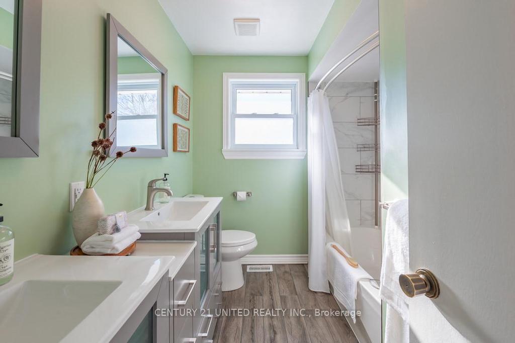 Photo 10 of 809 Westwood Drive, Cobourg — HOMEH