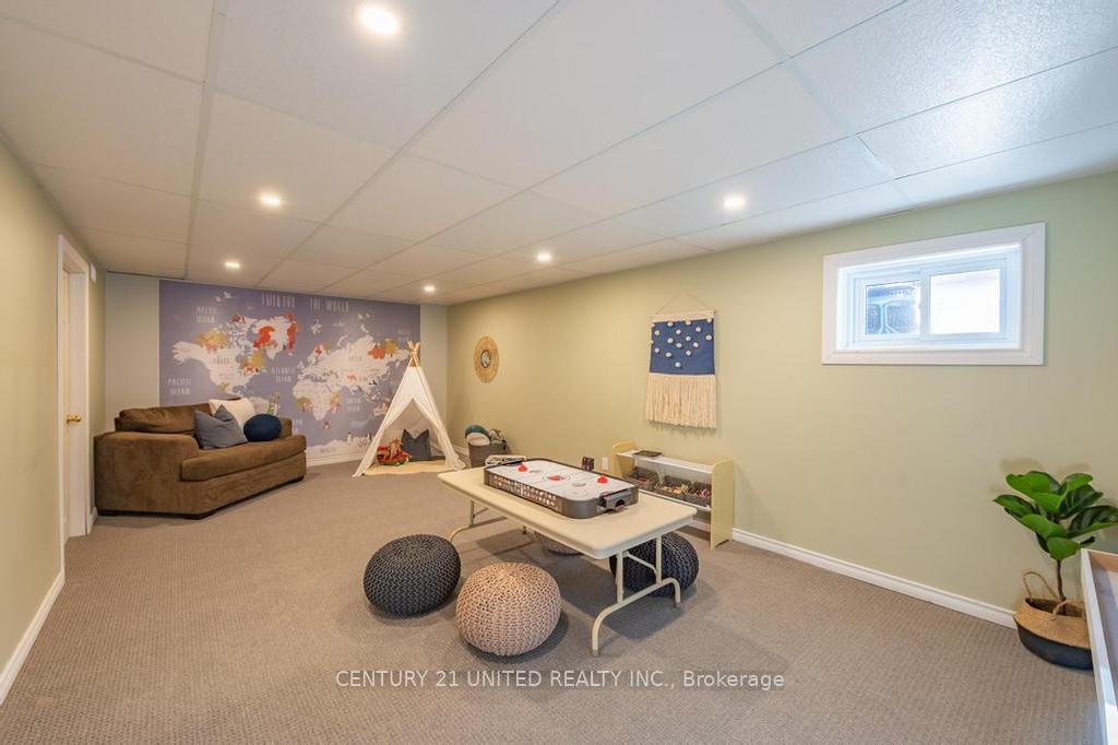 Photo 11 of 809 Westwood Drive, Cobourg — HOMEH
