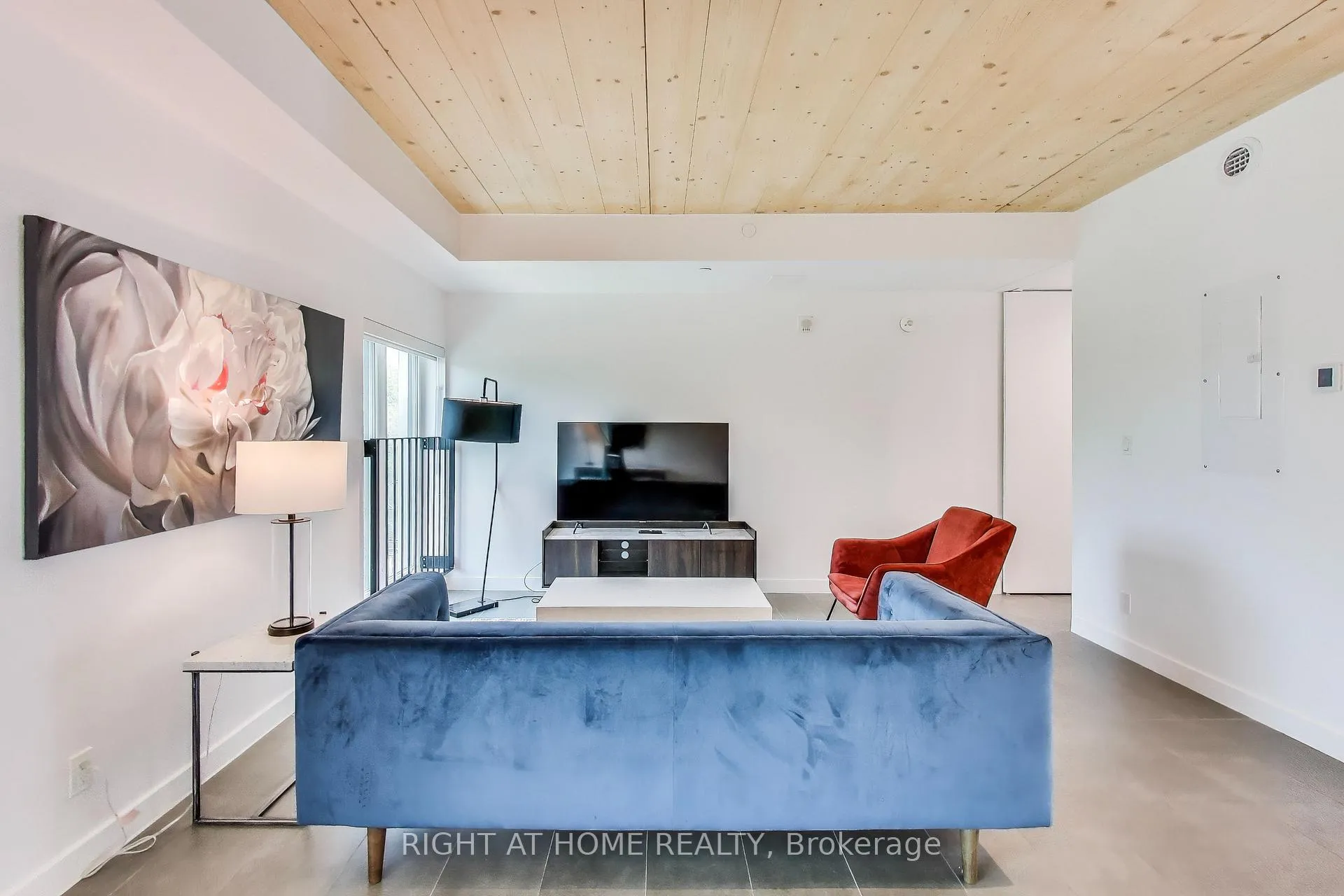 Photo 5 of Unit PH, 1604 Queen Street E, Toronto, Greenwood-Coxwell — HOMEH