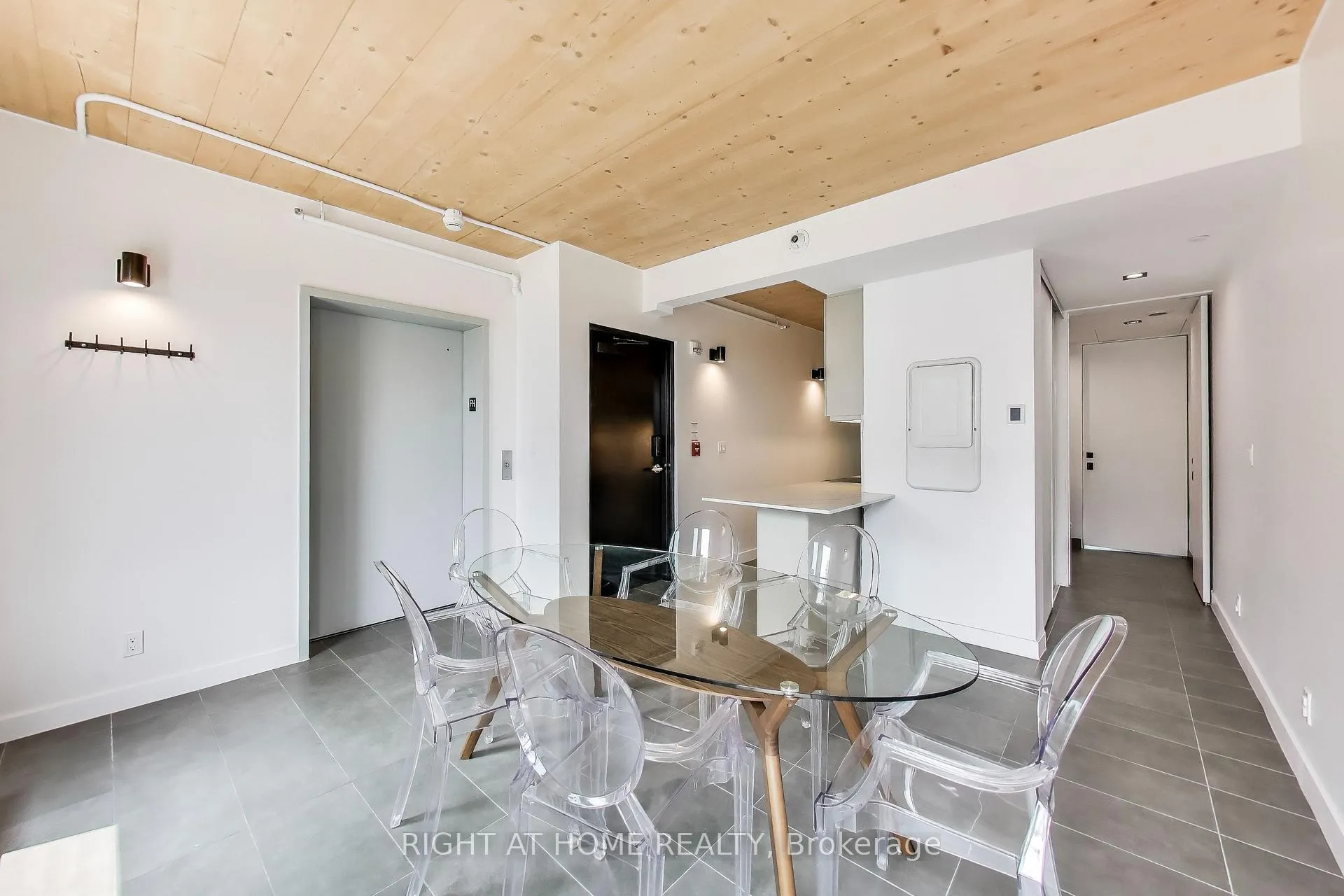 Photo 10 of Unit PH, 1604 Queen Street E, Toronto, Greenwood-Coxwell — HOMEH
