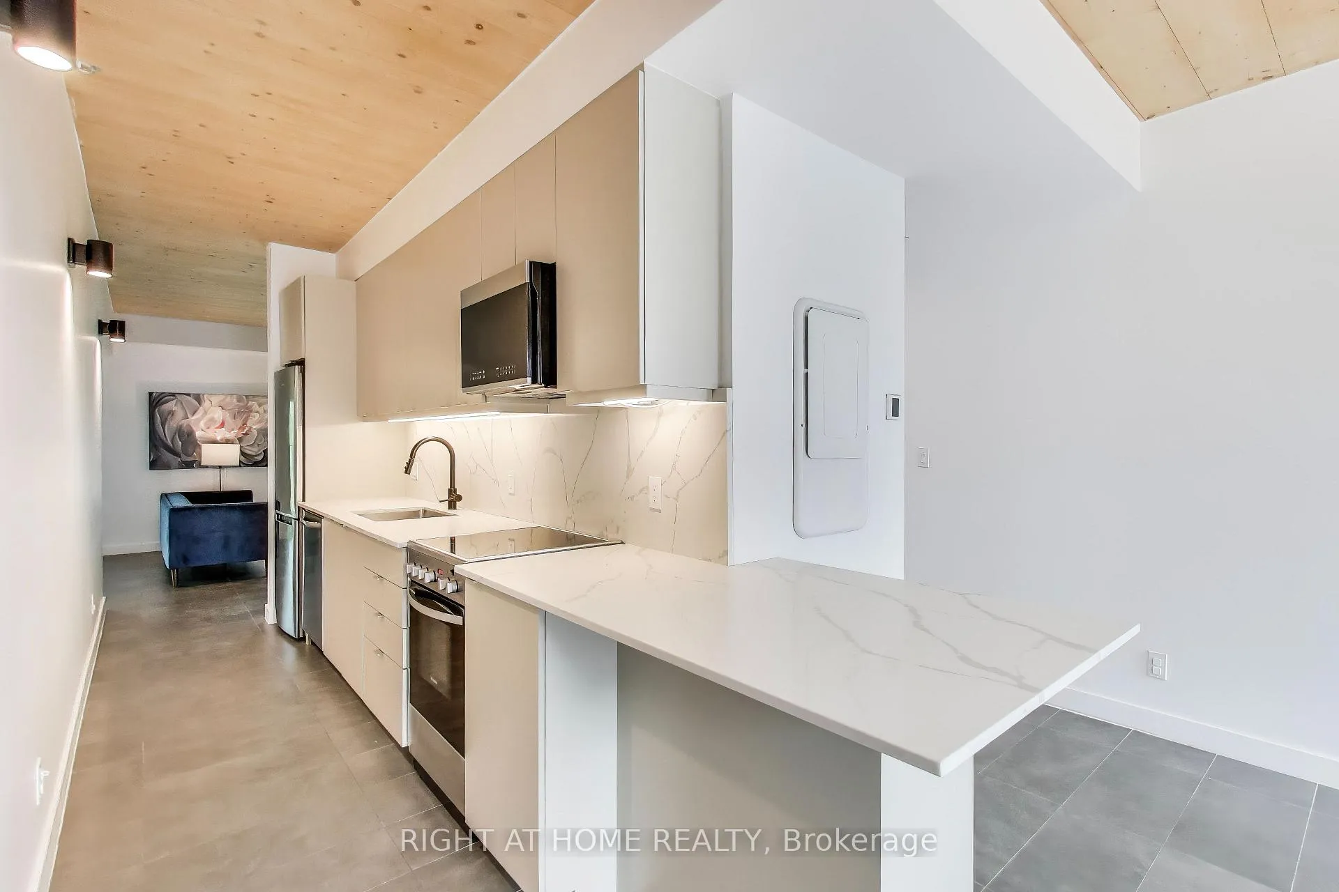 Photo 12 of Unit PH, 1604 Queen Street E, Toronto, Greenwood-Coxwell — HOMEH