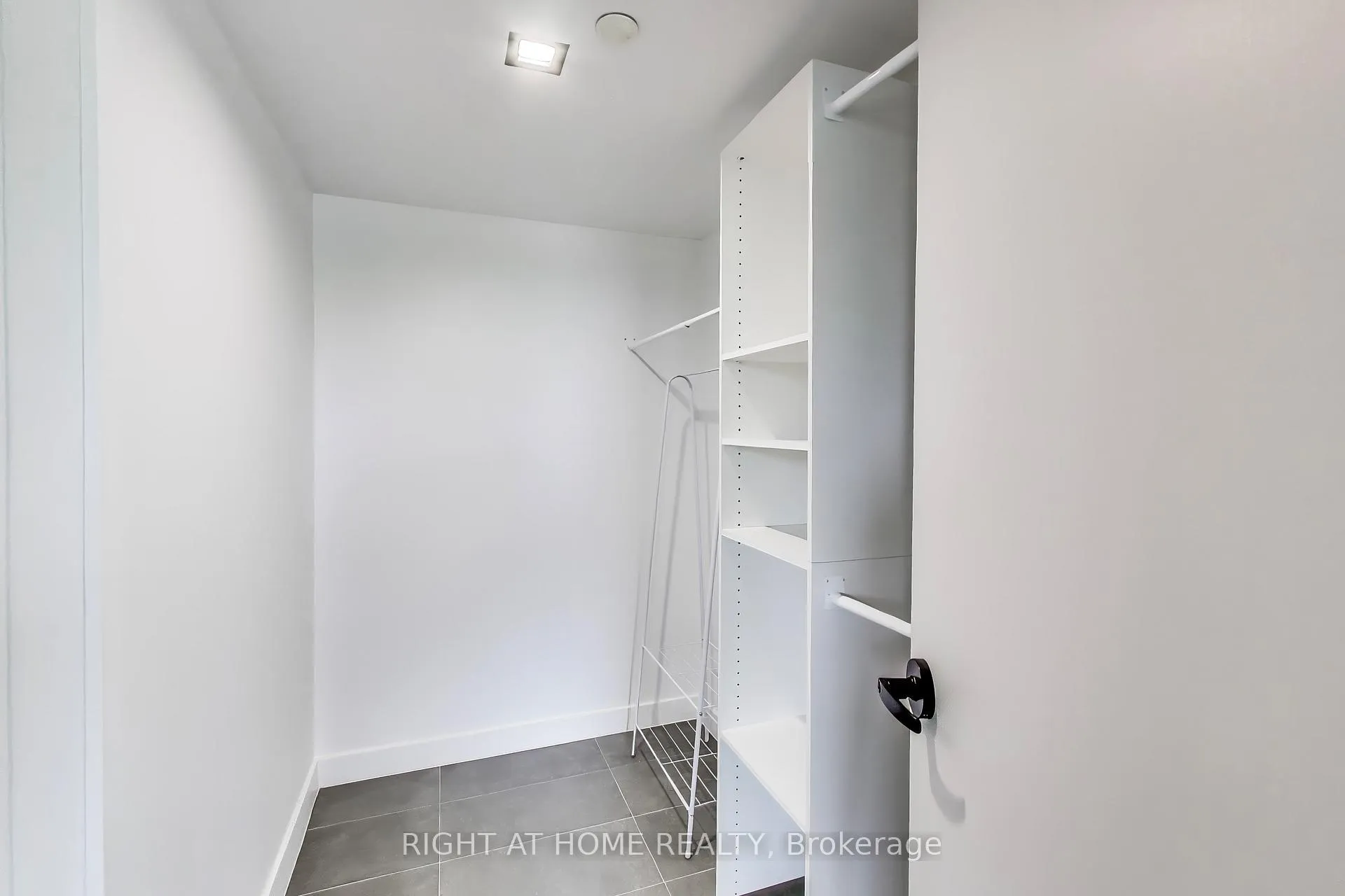 Photo 28 of Unit PH, 1604 Queen Street E, Toronto, Greenwood-Coxwell — HOMEH