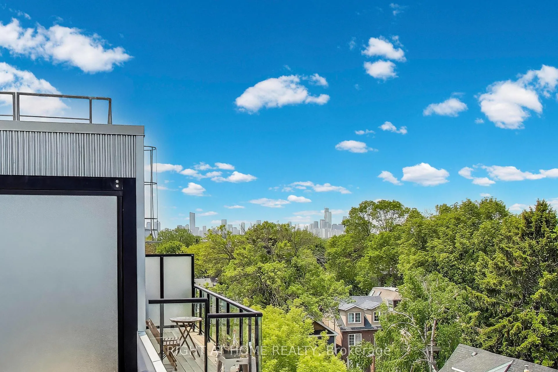 Photo 31 of Unit PH, 1604 Queen Street E, Toronto, Greenwood-Coxwell — HOMEH