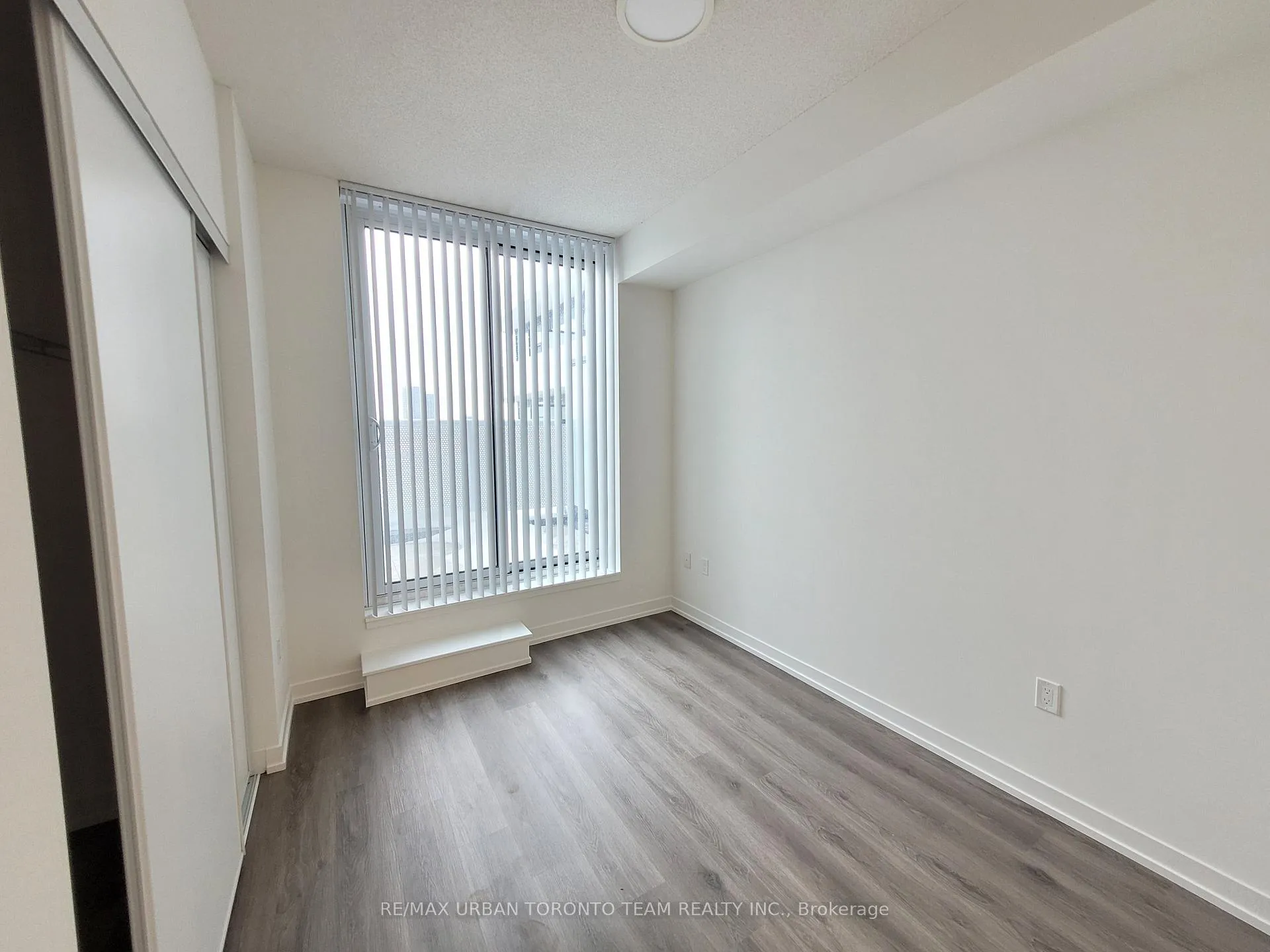 Photo 4 of Unit 505, 225 Commerce St Street, Vaughan, Vaughan Corporate Centre — HOMEH