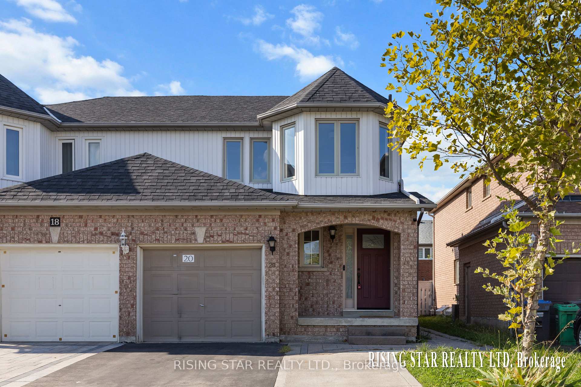 Photo 2 of 20 Arid Avenue, Brampton, Sandringham-Wellington — HOMEH