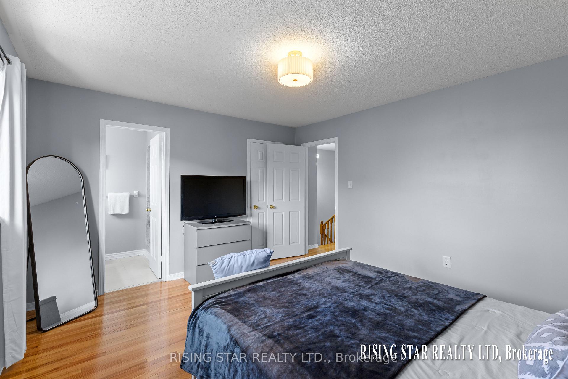 Photo 9 of 20 Arid Avenue, Brampton, Sandringham-Wellington — HOMEH
