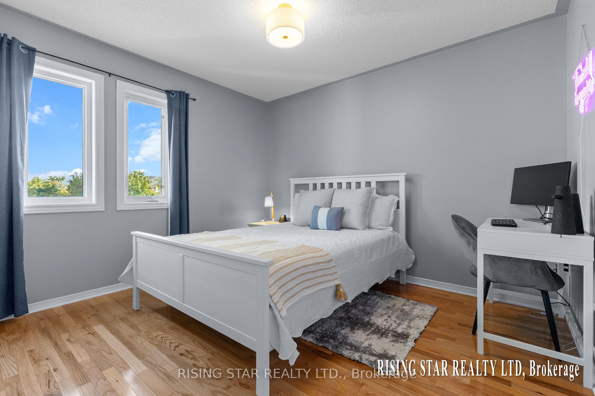 Photo 11 of 20 Arid Avenue, Brampton, Sandringham-Wellington — HOMEH