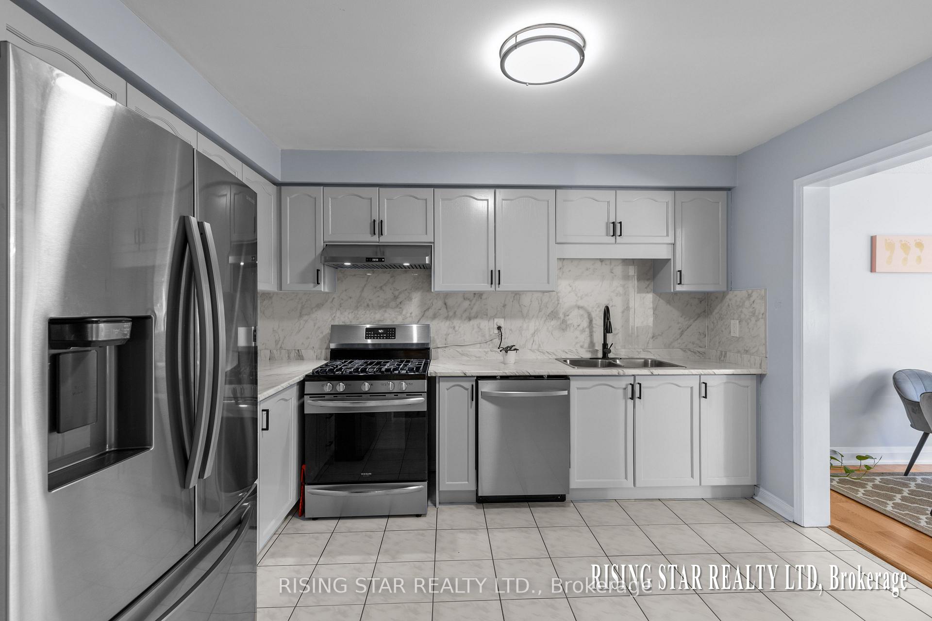 Photo 33 of 20 Arid Avenue, Brampton, Sandringham-Wellington — HOMEH