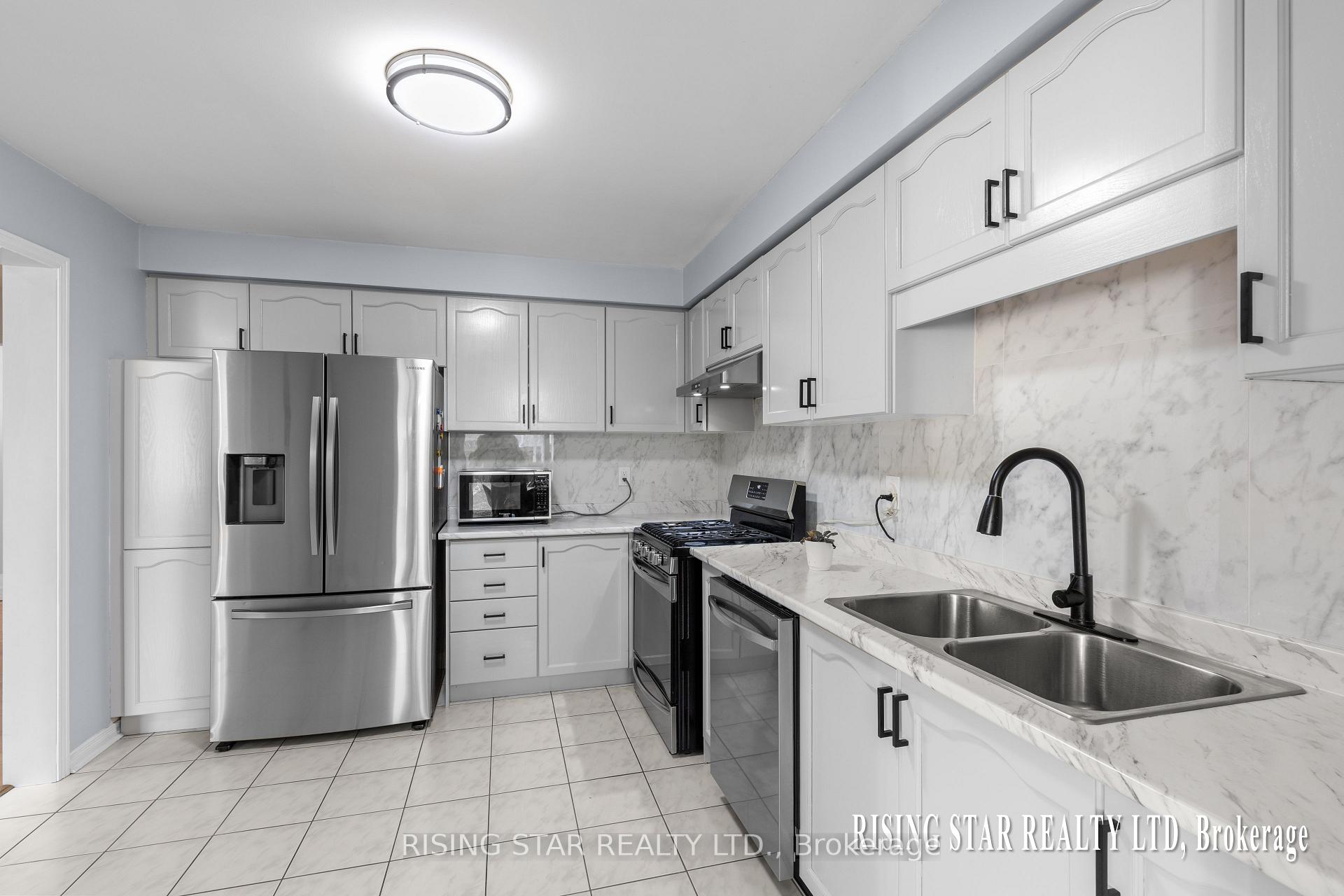 Photo 34 of 20 Arid Avenue, Brampton, Sandringham-Wellington — HOMEH