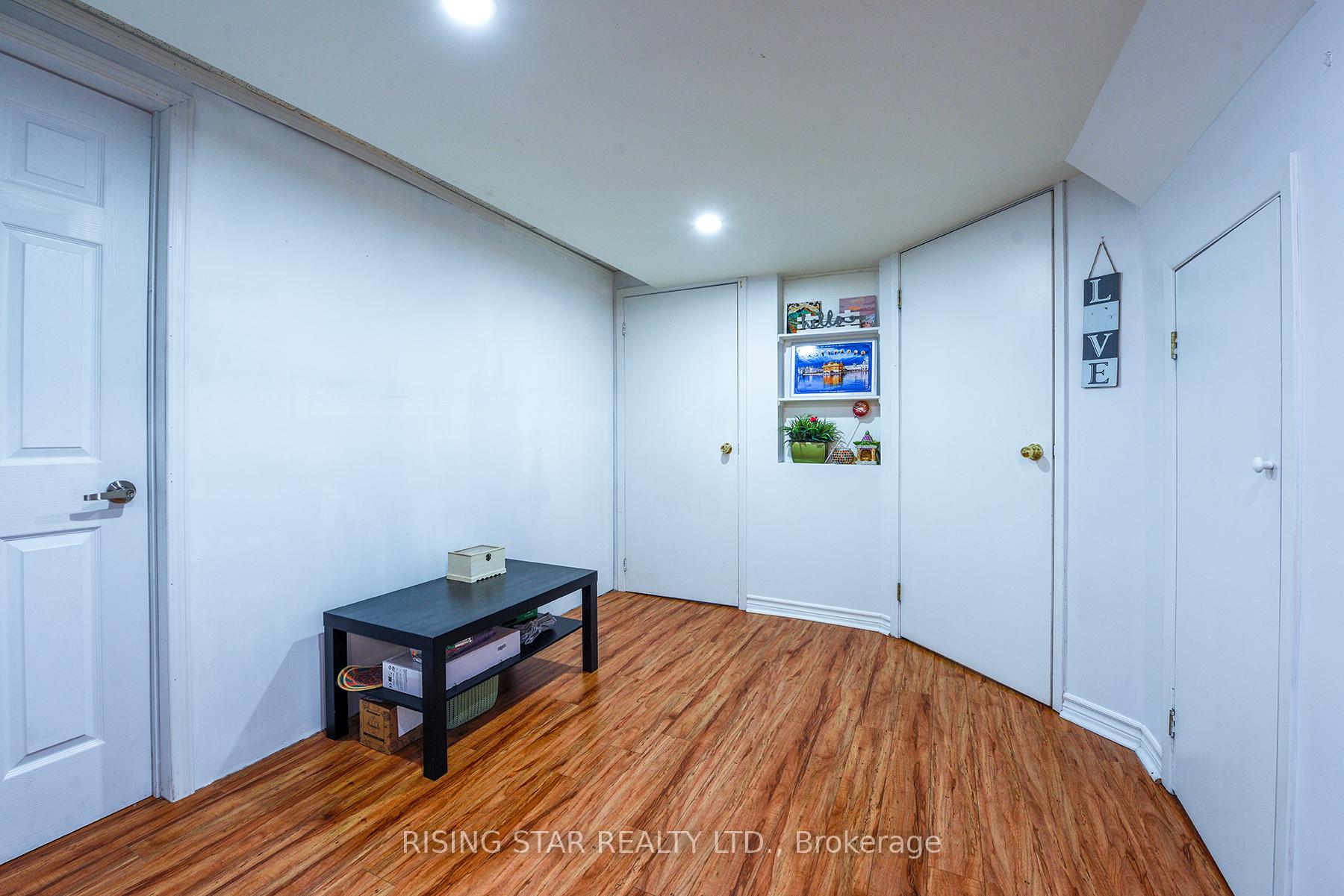Photo 37 of 20 Arid Avenue, Brampton, Sandringham-Wellington — HOMEH