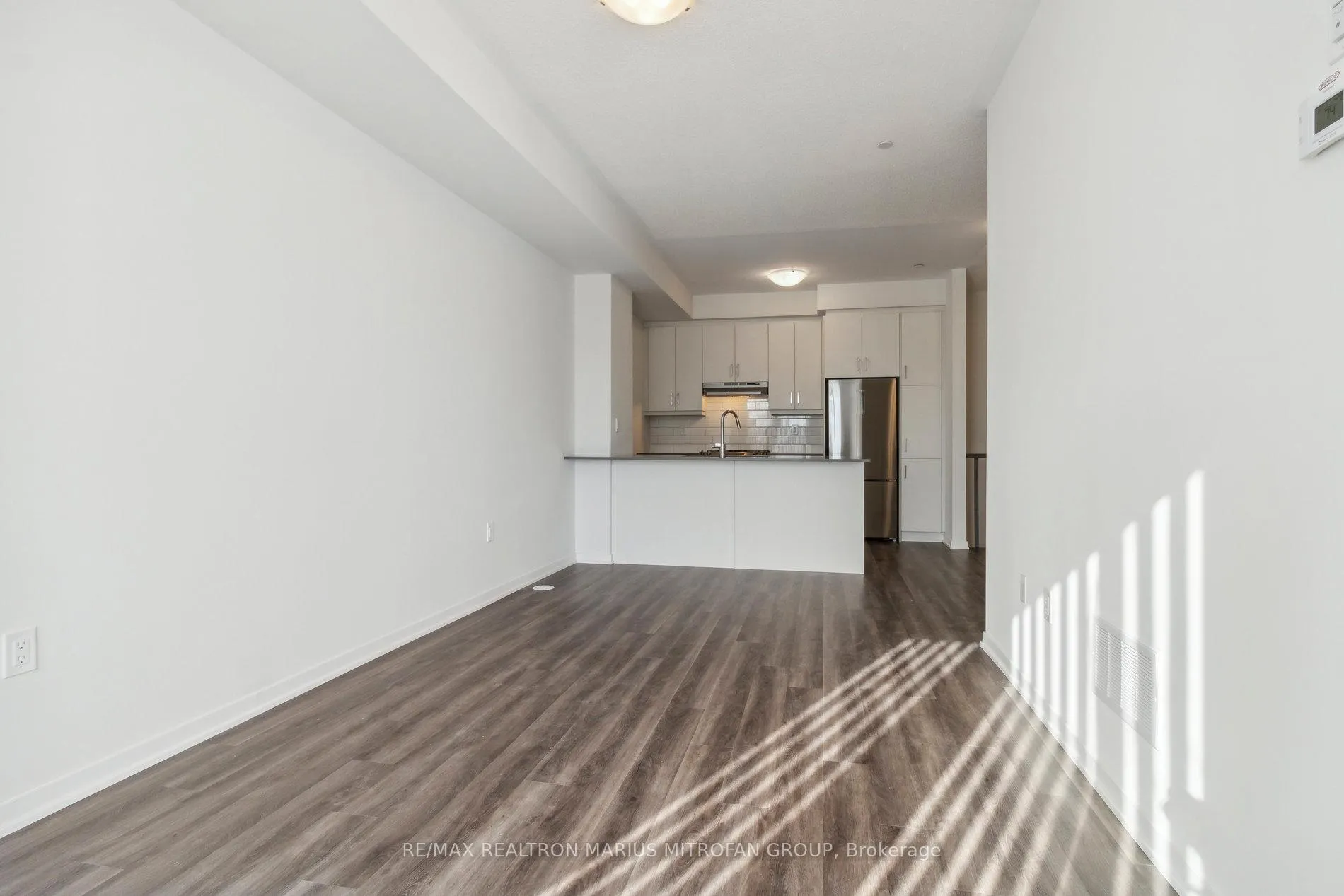 Photo 11 of Unit TH 321, 130 Honeycrisp Crescent, Vaughan, Vaughan Corporate Centre — HOMEH