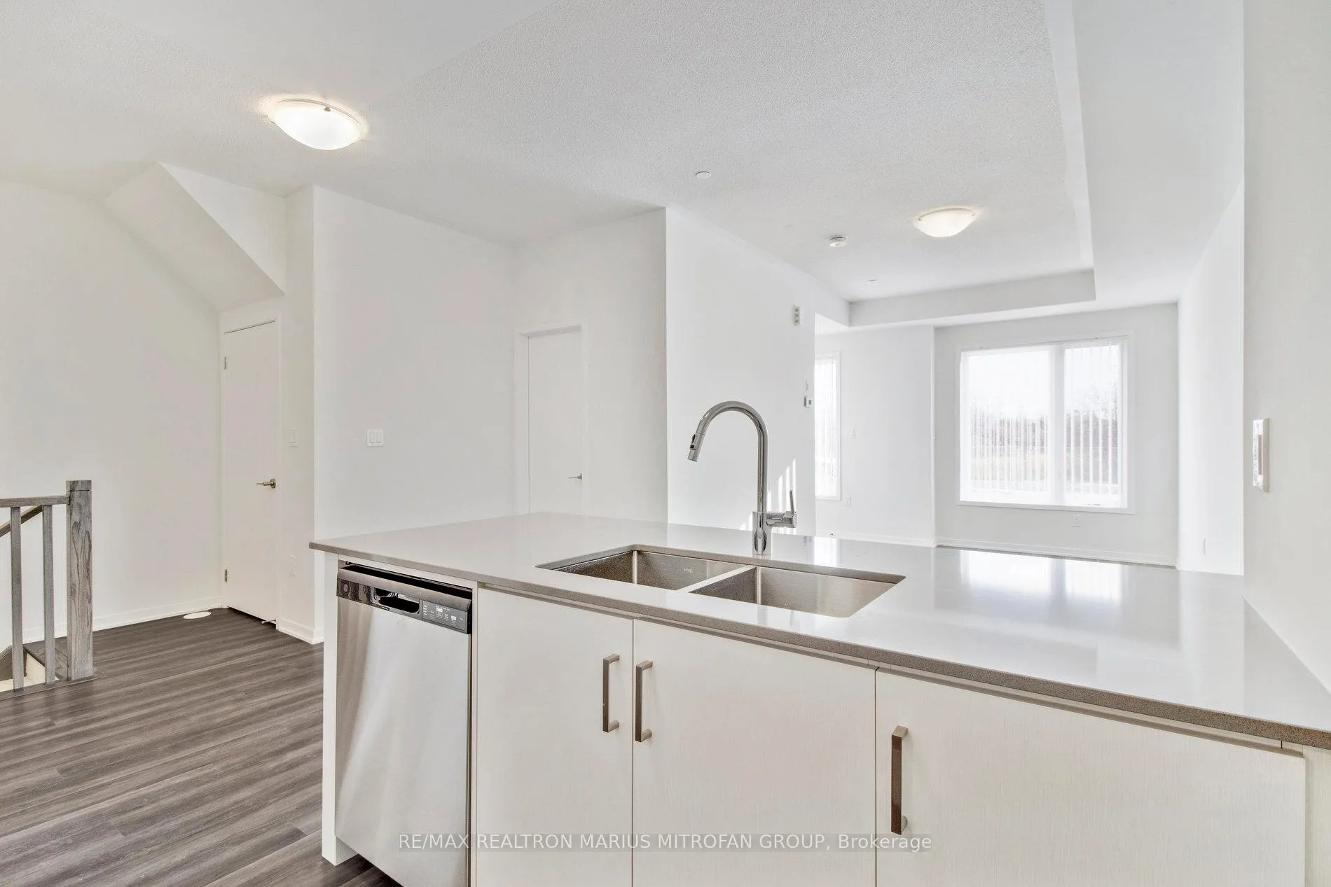 Photo 20 of Unit TH 321, 130 Honeycrisp Crescent, Vaughan, Vaughan Corporate Centre — HOMEH