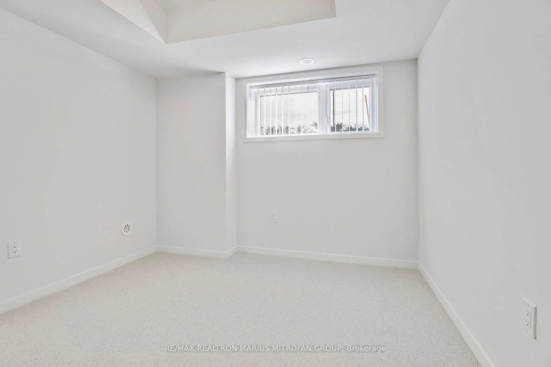 Photo 28 of Unit TH 321, 130 Honeycrisp Crescent, Vaughan, Vaughan Corporate Centre — HOMEH