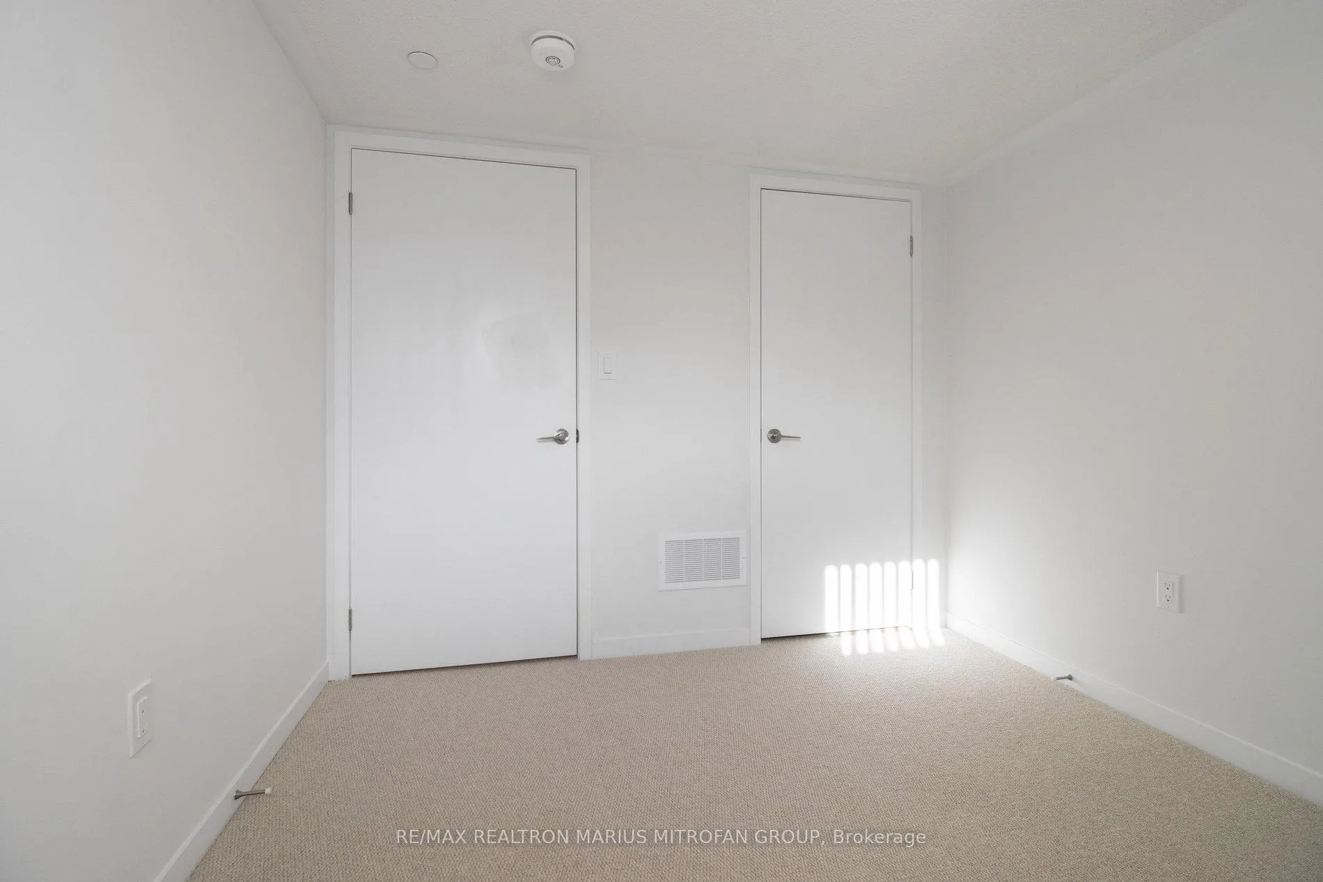 Photo 33 of Unit TH 321, 130 Honeycrisp Crescent, Vaughan, Vaughan Corporate Centre — HOMEH