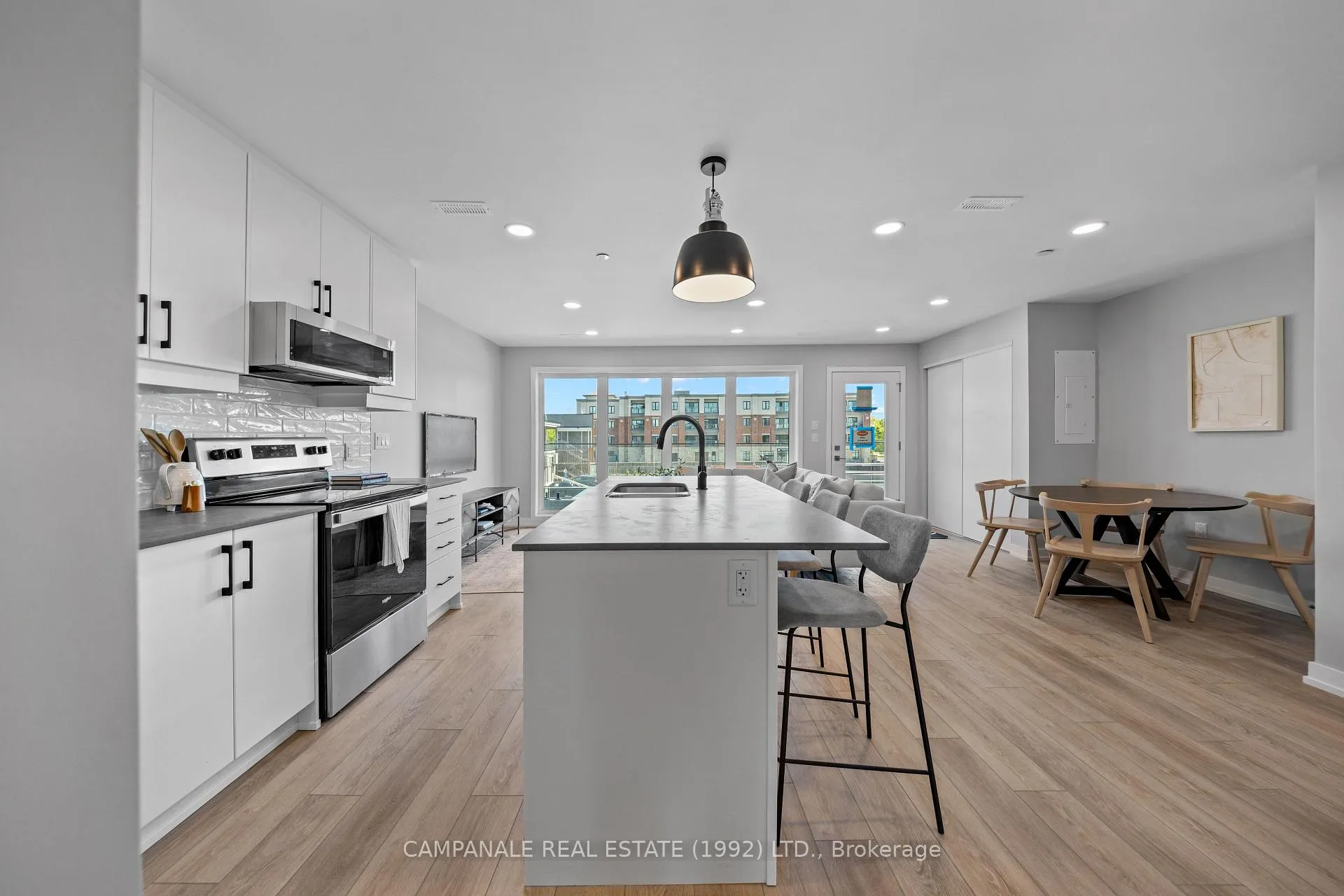 Photo 4 of 4 Modugno Avenue, Ottawa, Barrhaven - Longfields — HOMEH