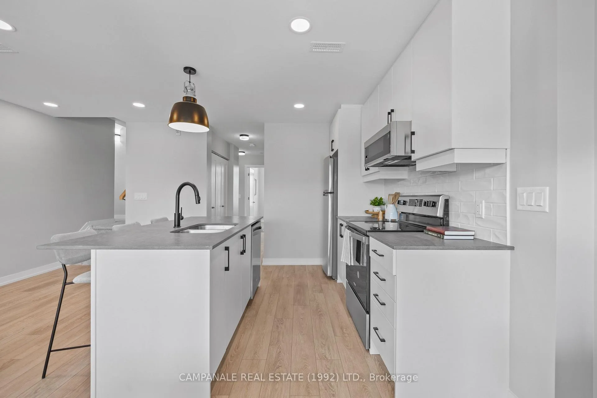 Photo 7 of 4 Modugno Avenue, Ottawa, Barrhaven - Longfields — HOMEH