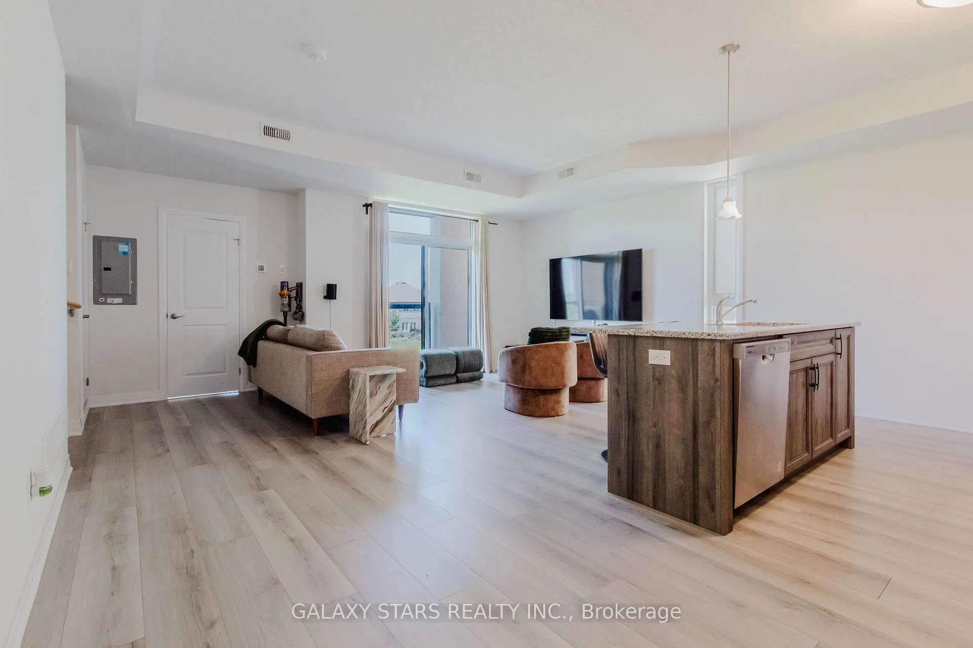 Photo 4 of Unit 36, 142 Foamflower Place, Waterloo — HOMEH