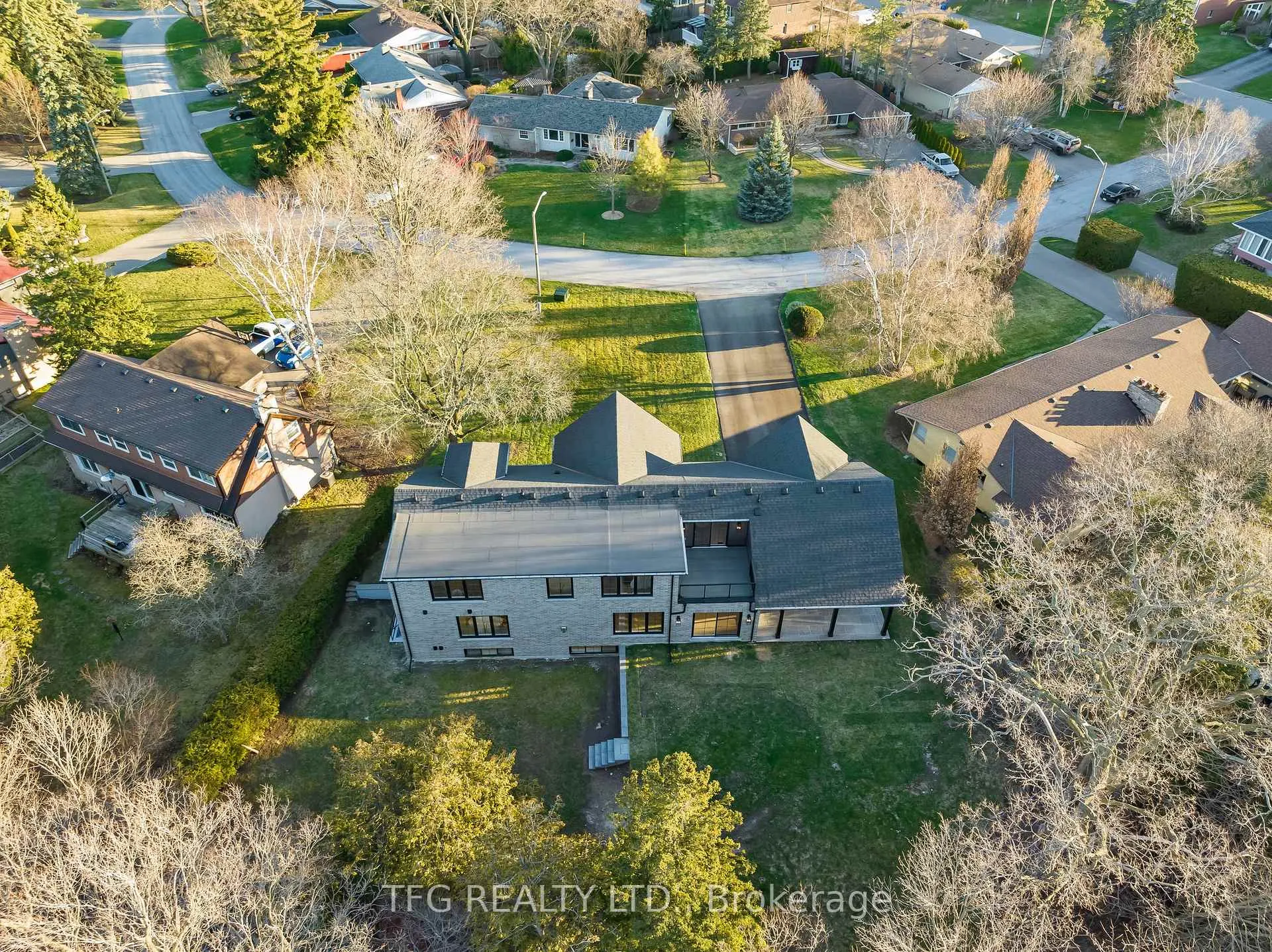 Photo 7 of 191 Woodlea Crescent, Oshawa, Northglen — HOMEH