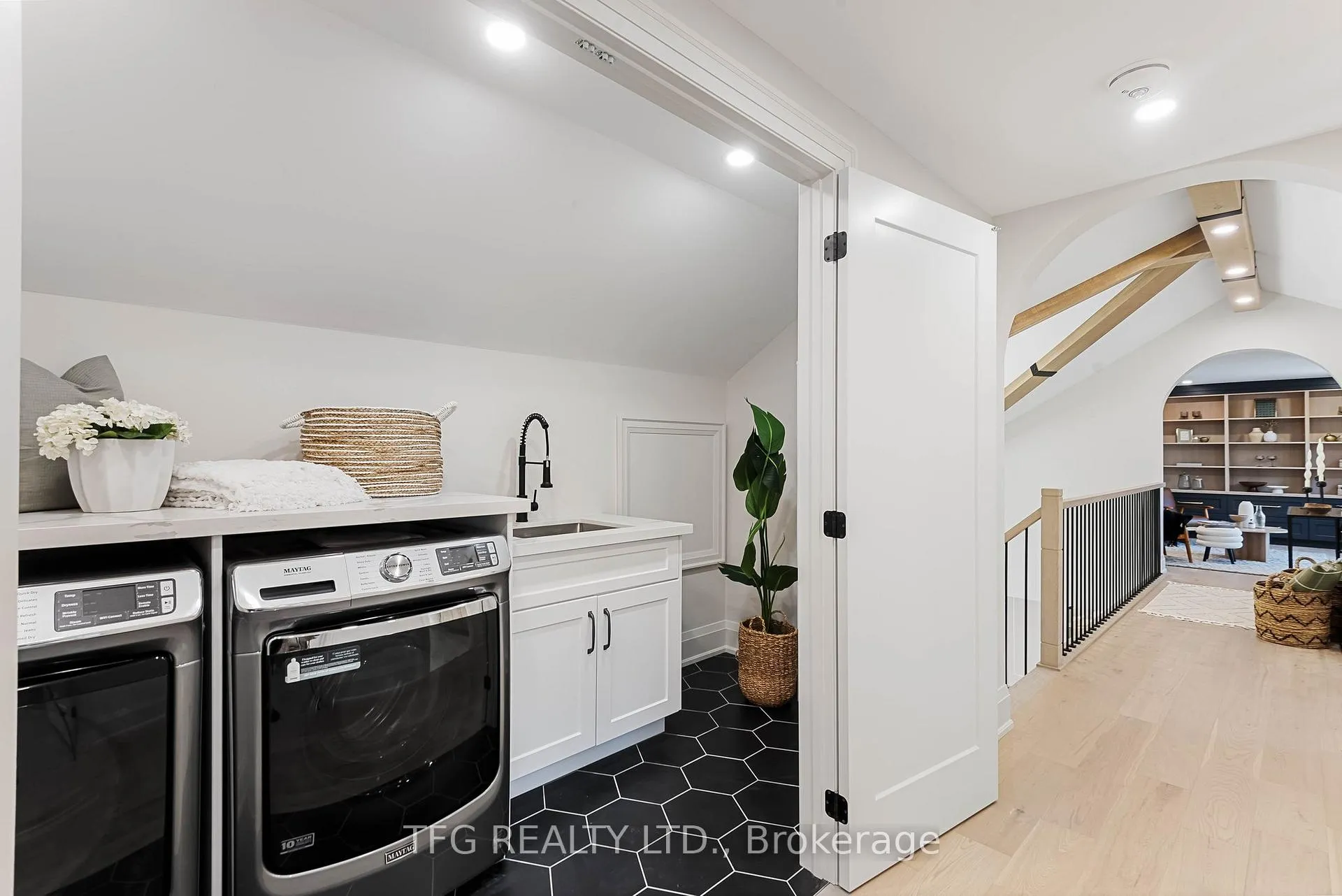 Photo 34 of 191 Woodlea Crescent, Oshawa, Northglen — HOMEH