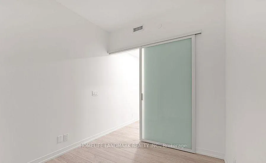 Photo 6 of Unit 606, 2020 Bathurst Street, Toronto, Forest Hill South — HOMEH