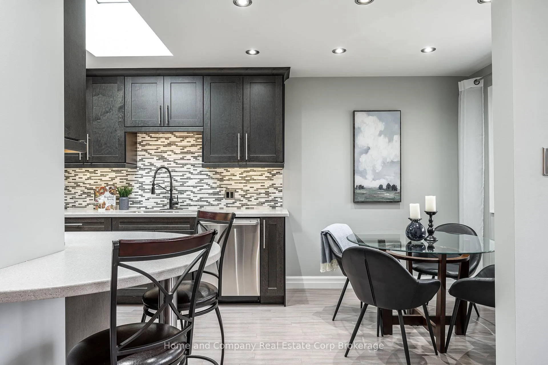 Photo 9 of 41 Dorland Drive, Stratford — HOMEH