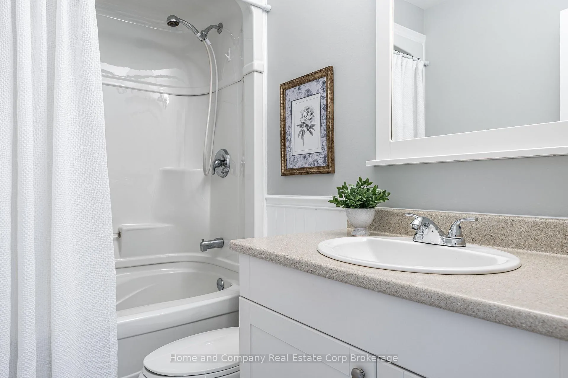 Photo 18 of 41 Dorland Drive, Stratford — HOMEH