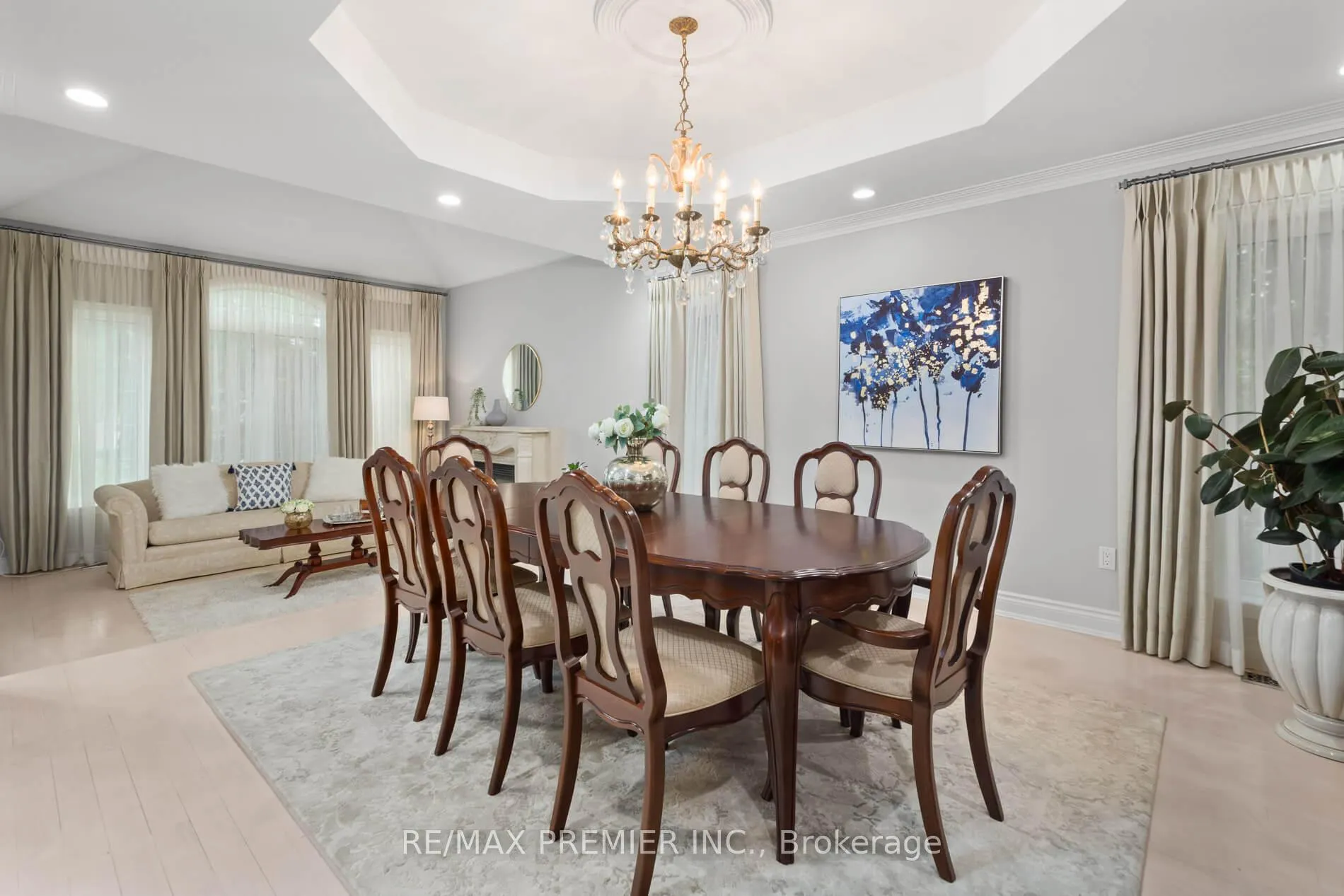 Photo 9 of 90 Shamrock Crescent, Vaughan, Islington Woods — HOMEH