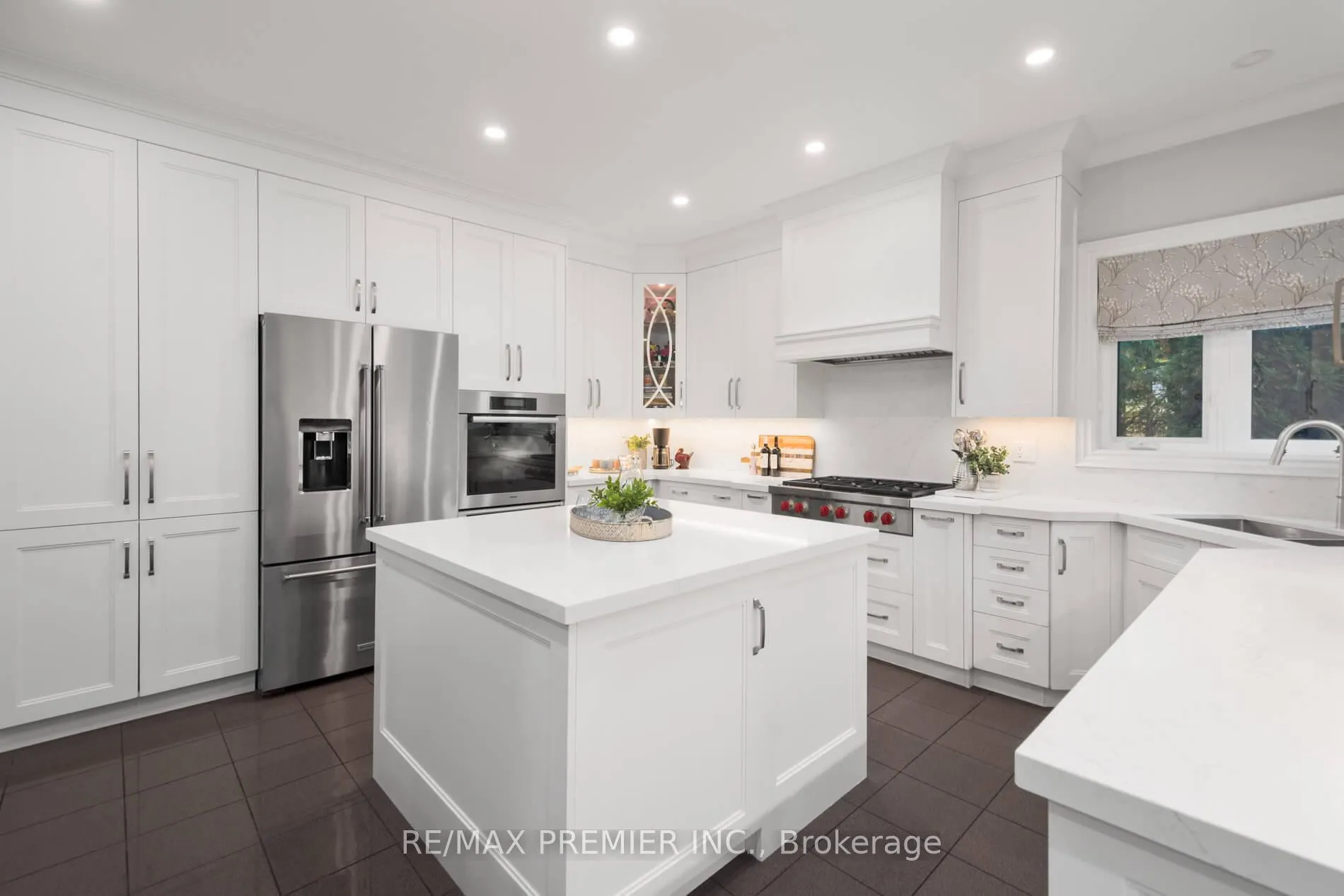 Photo 12 of 90 Shamrock Crescent, Vaughan, Islington Woods — HOMEH