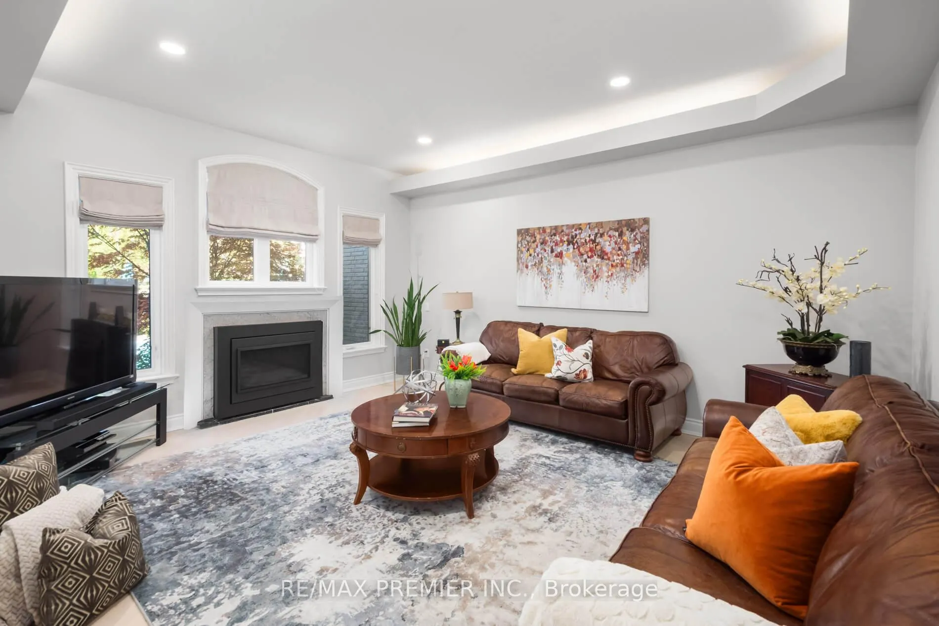 Photo 16 of 90 Shamrock Crescent, Vaughan, Islington Woods — HOMEH