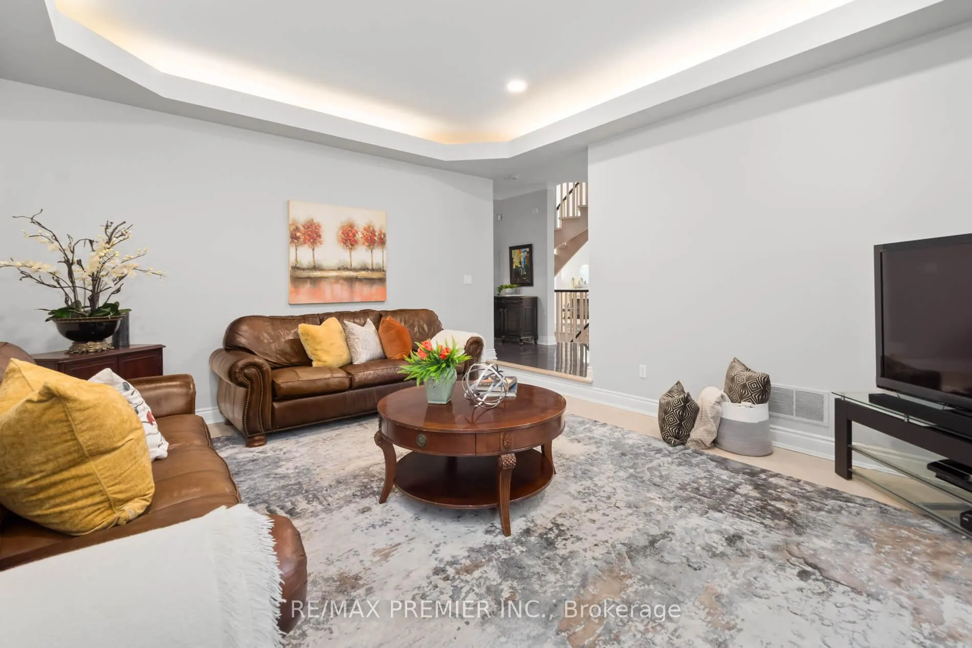 Photo 17 of 90 Shamrock Crescent, Vaughan, Islington Woods — HOMEH